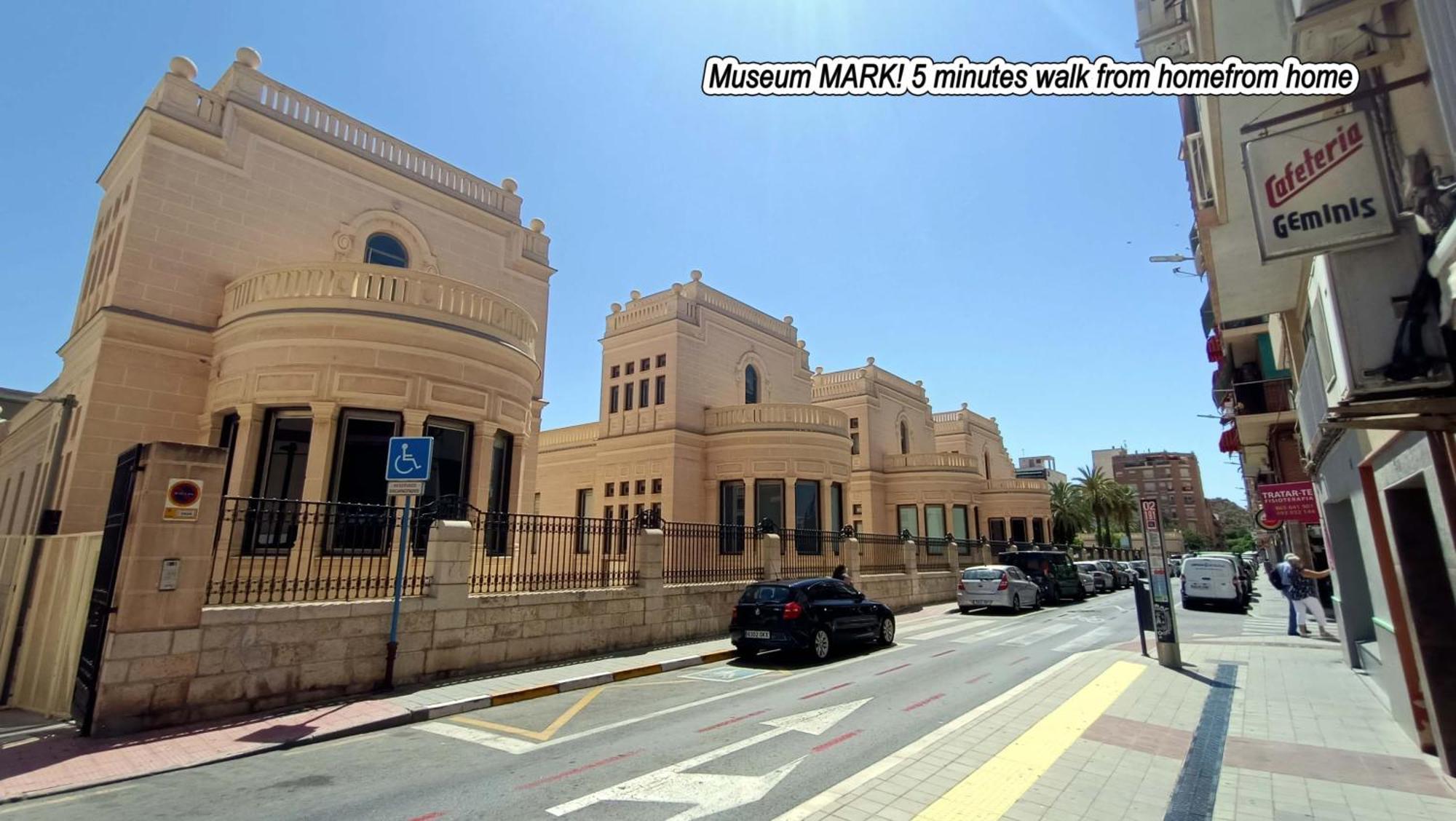 Visitando A Mijail Homestay Alicante