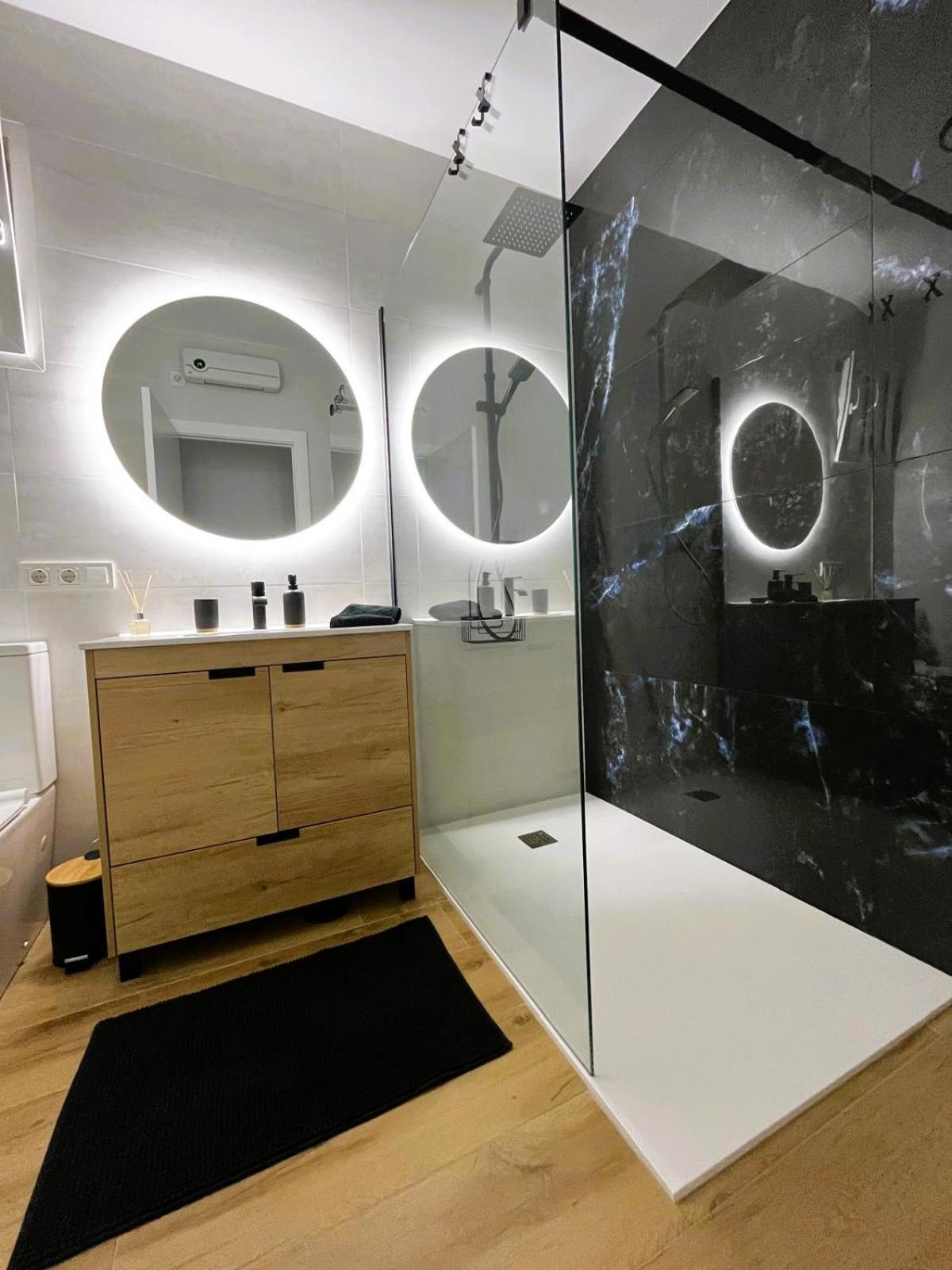 La Promenade Apartment