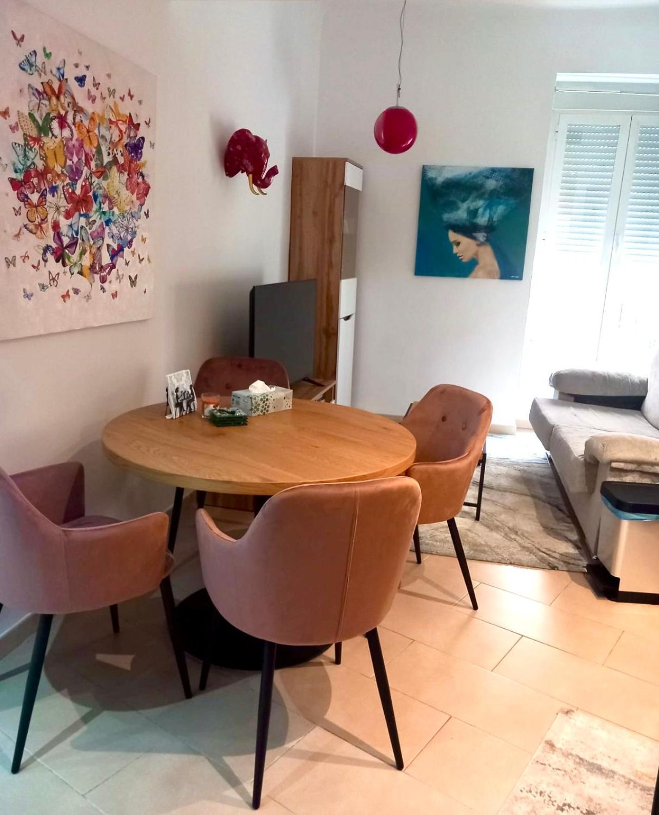 Apartamento Modern Flat In *