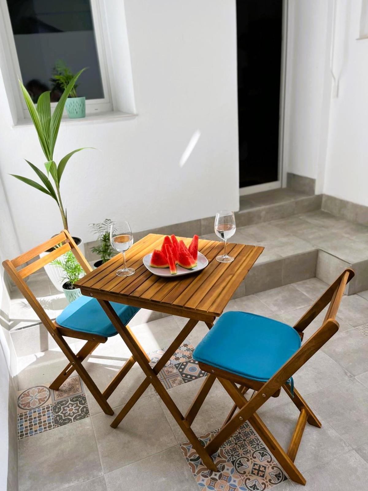 La Promenade Apartment