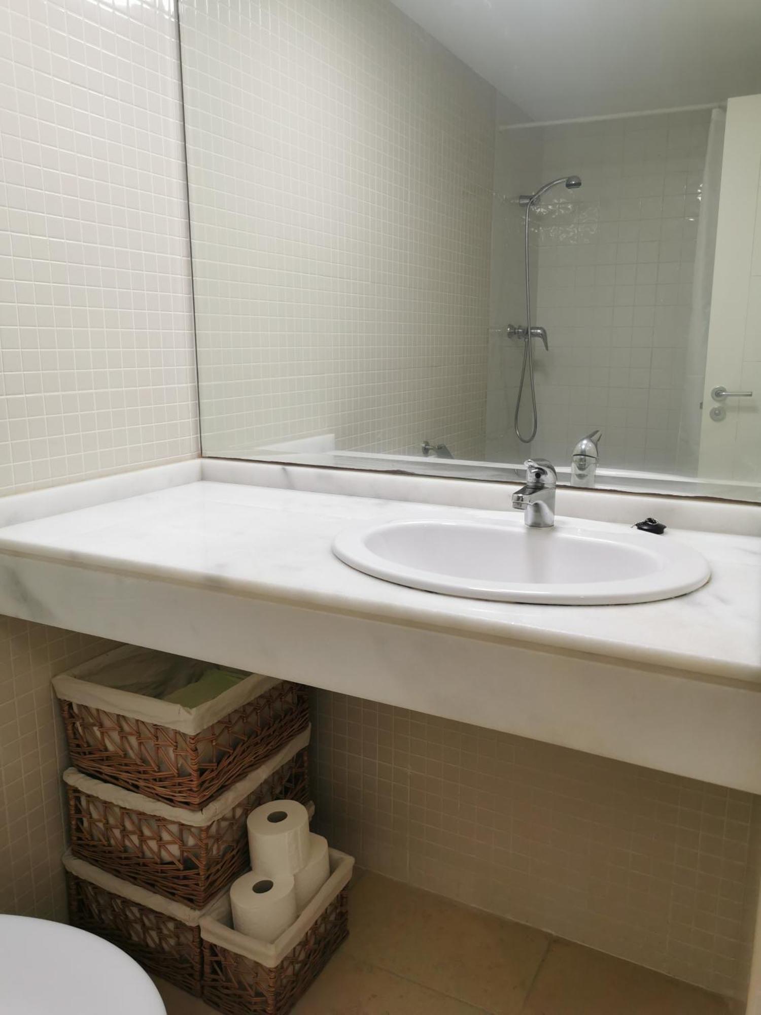 Primera Linea Y Con Encato Enplaya De San Juan Apartamento