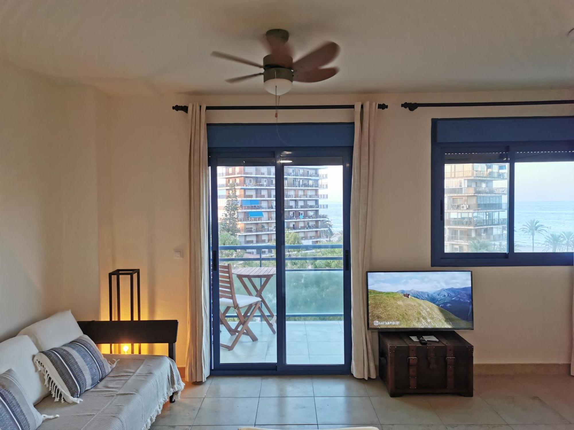 Apartamento Primera Linea Y Con Encato Enplaya De San Juan *