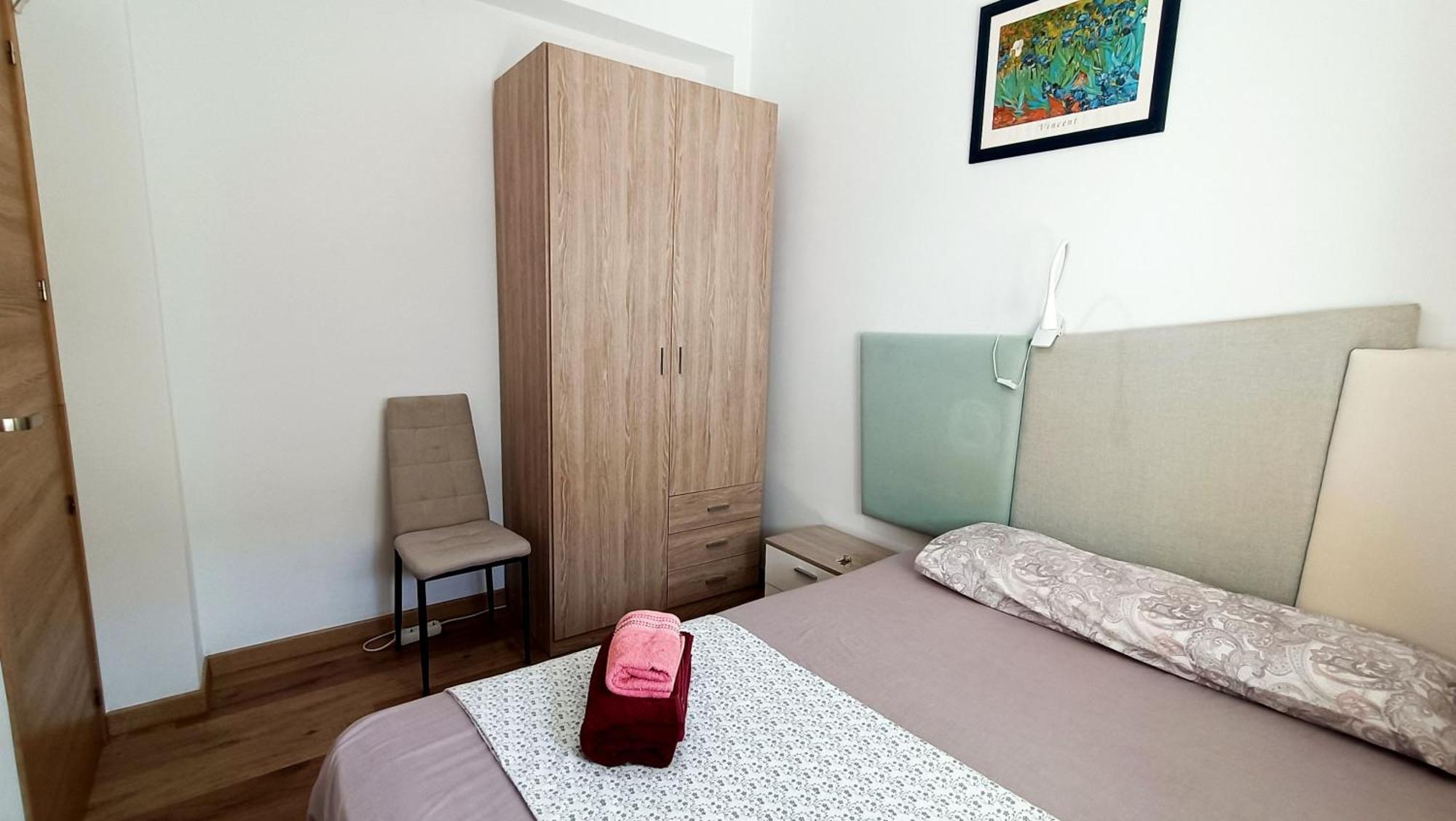 Habitación en casa particular Anna Alicante