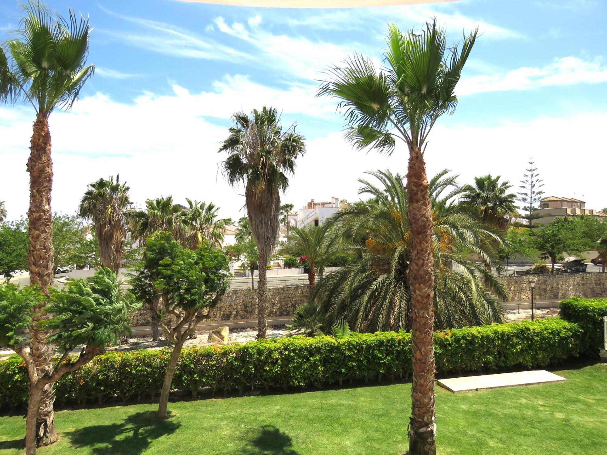 Villamartin Palms Stylish Close To Golf And Ocean With Garden Views Apartment