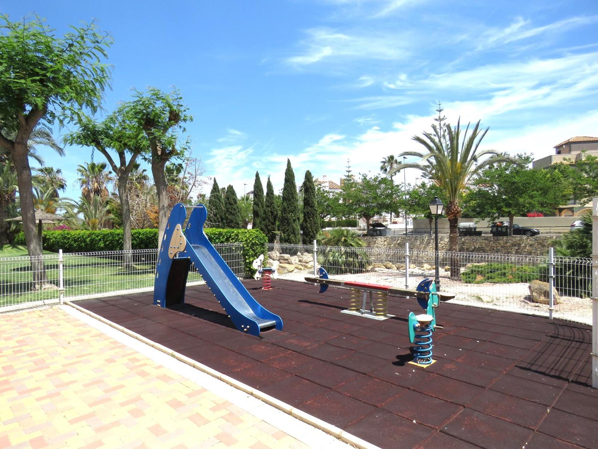 Villamartin Palms Stylish Close To Golf And Ocean With Garden Views Apartment Alicante