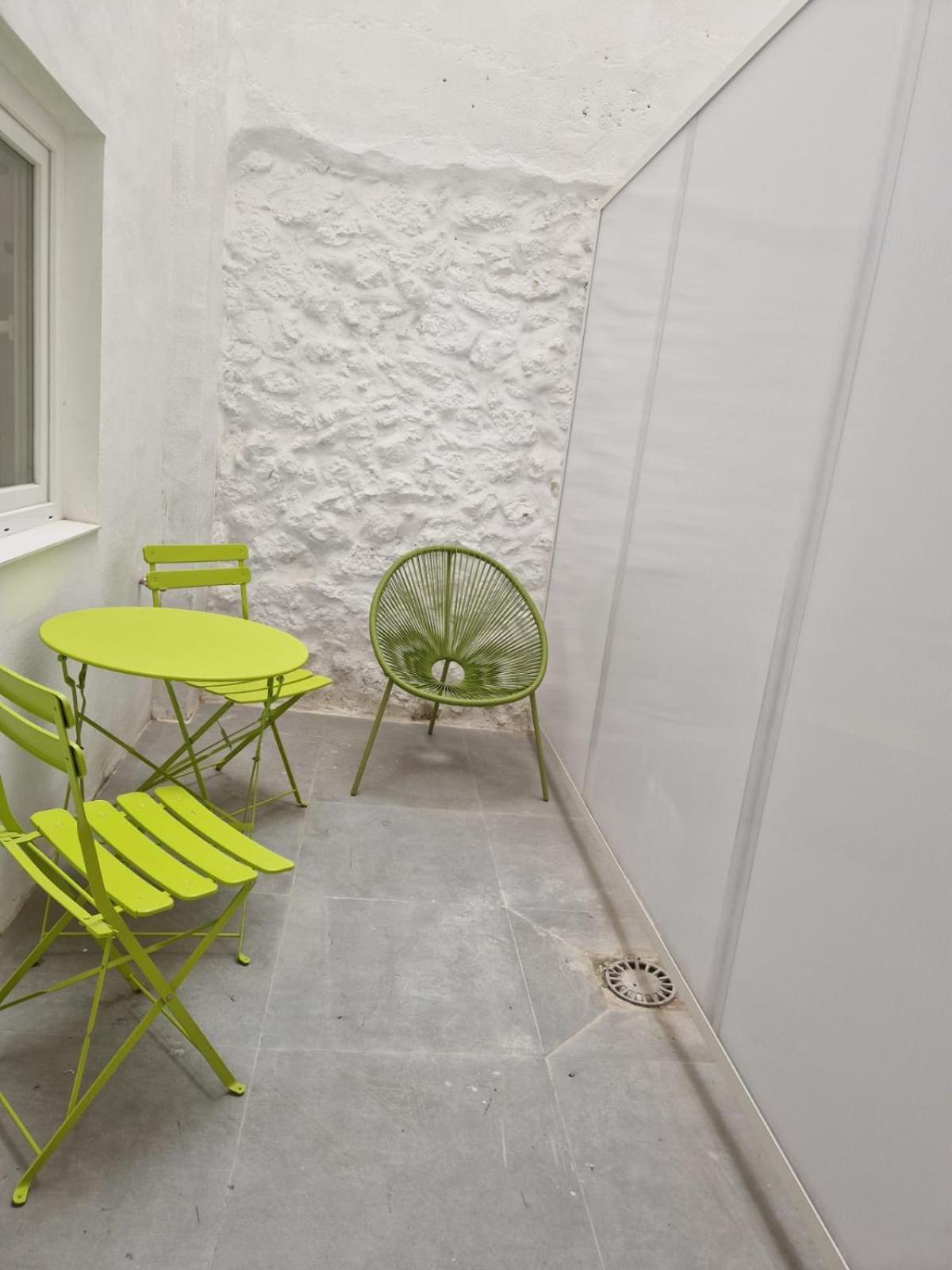 New 2024 Luxury Design Lofts, By Santa Barbara Castle, With Pool Table, Ac And Wifi *