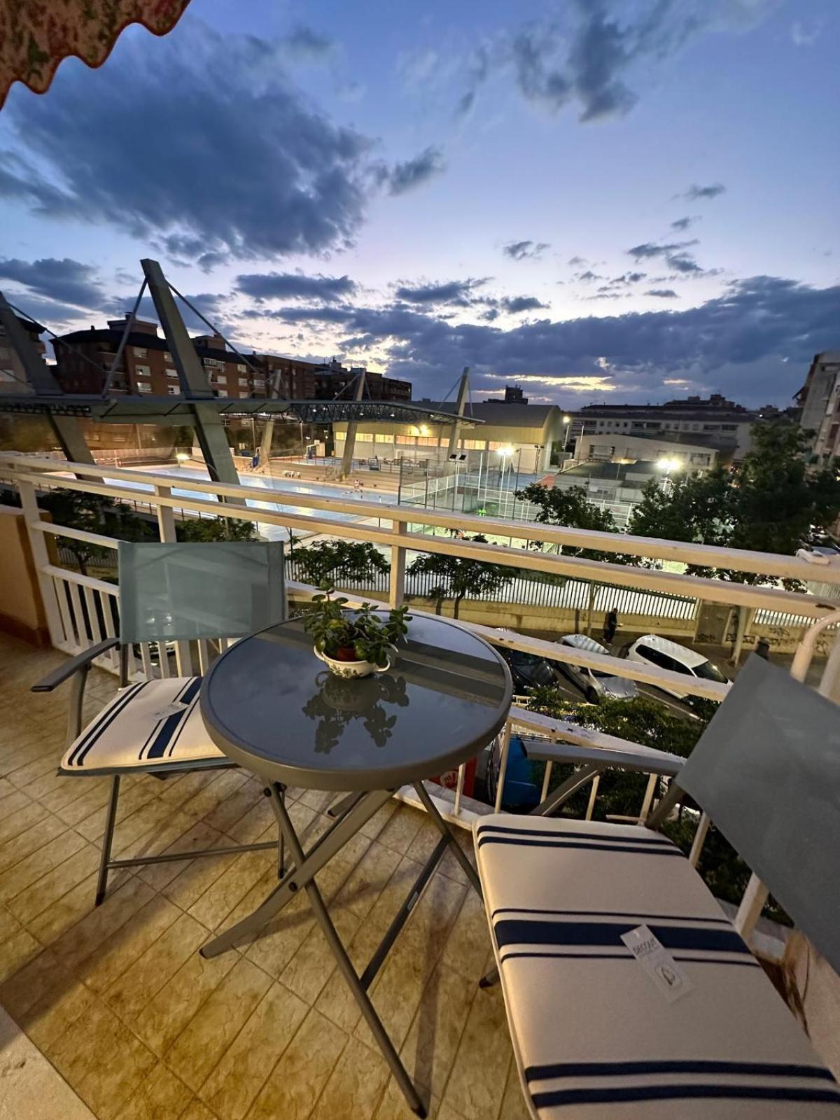 Acogedor Y Reformado Apartamento, Alicante. Apartment