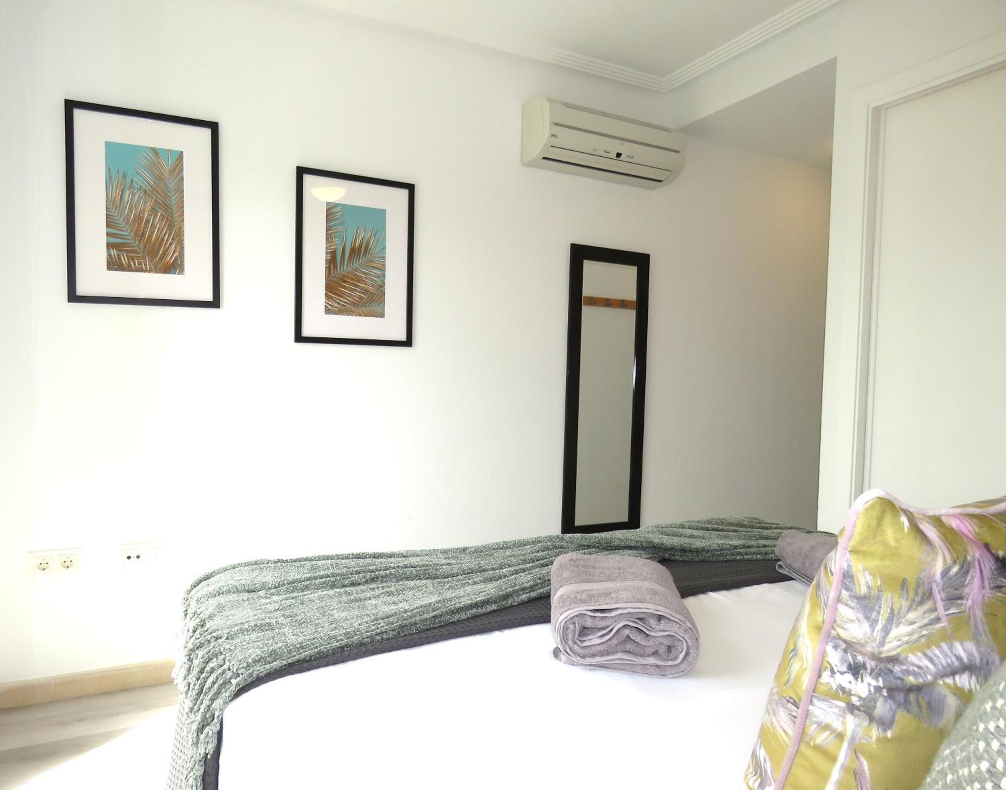 Villamartin Palms Stylish Close To Golf And Ocean With Garden Views Apartment *