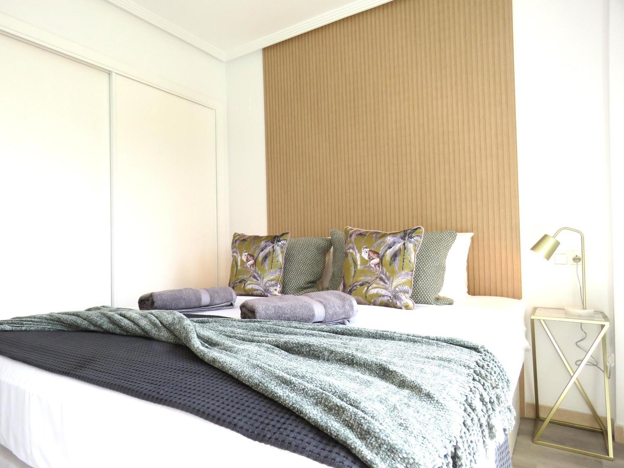 Villamartin Palms Stylish Close To Golf And Ocean With Garden Views Apartment Alicante