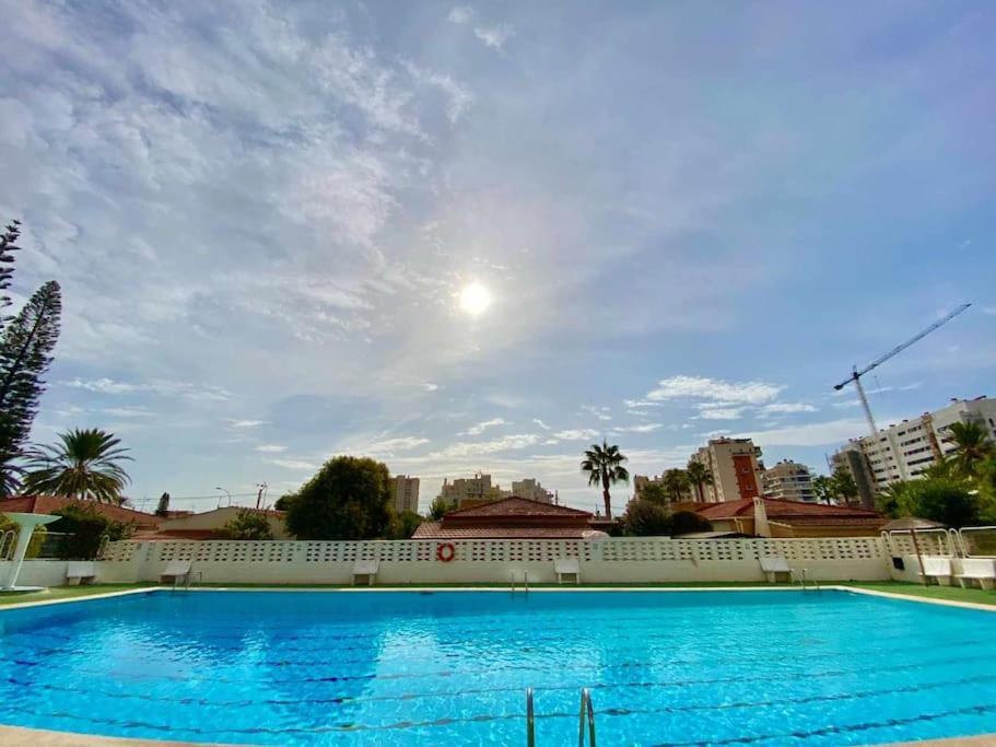Apartamento Apto Reformado 2-4 Pax, Wifi, Piscina Y Parking Junto A La Playa *