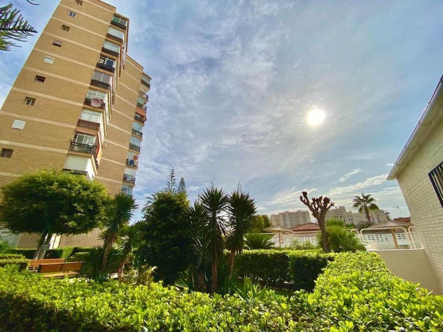 Apto Reformado 2-4 Pax, Wifi, Piscina Y Parking Junto A La Playa *