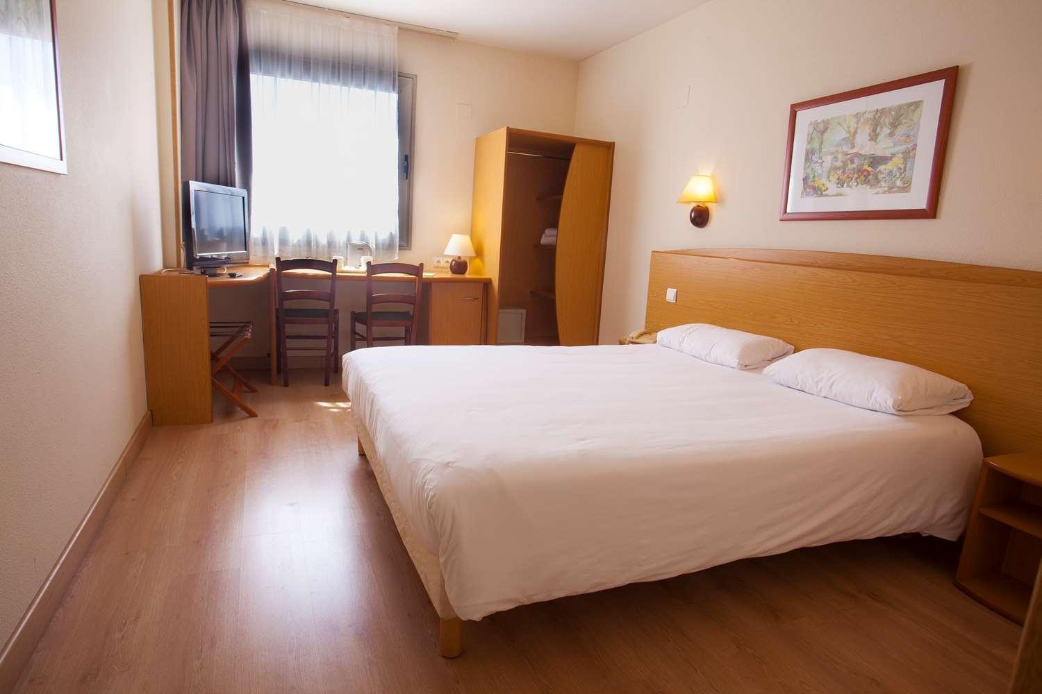Campanile Hotel 3*