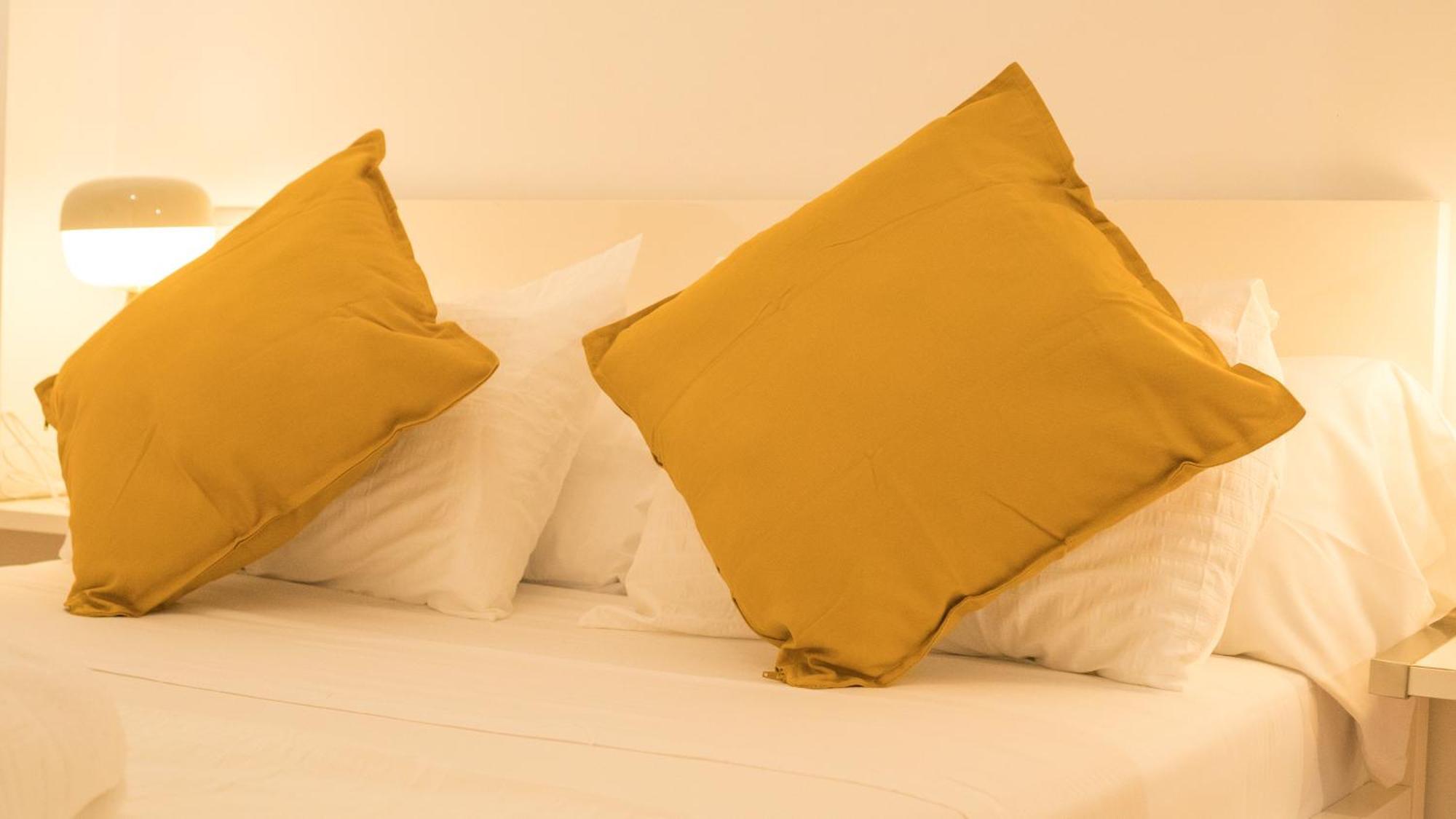 New Refurbished! 4 Minutes Walking To The *