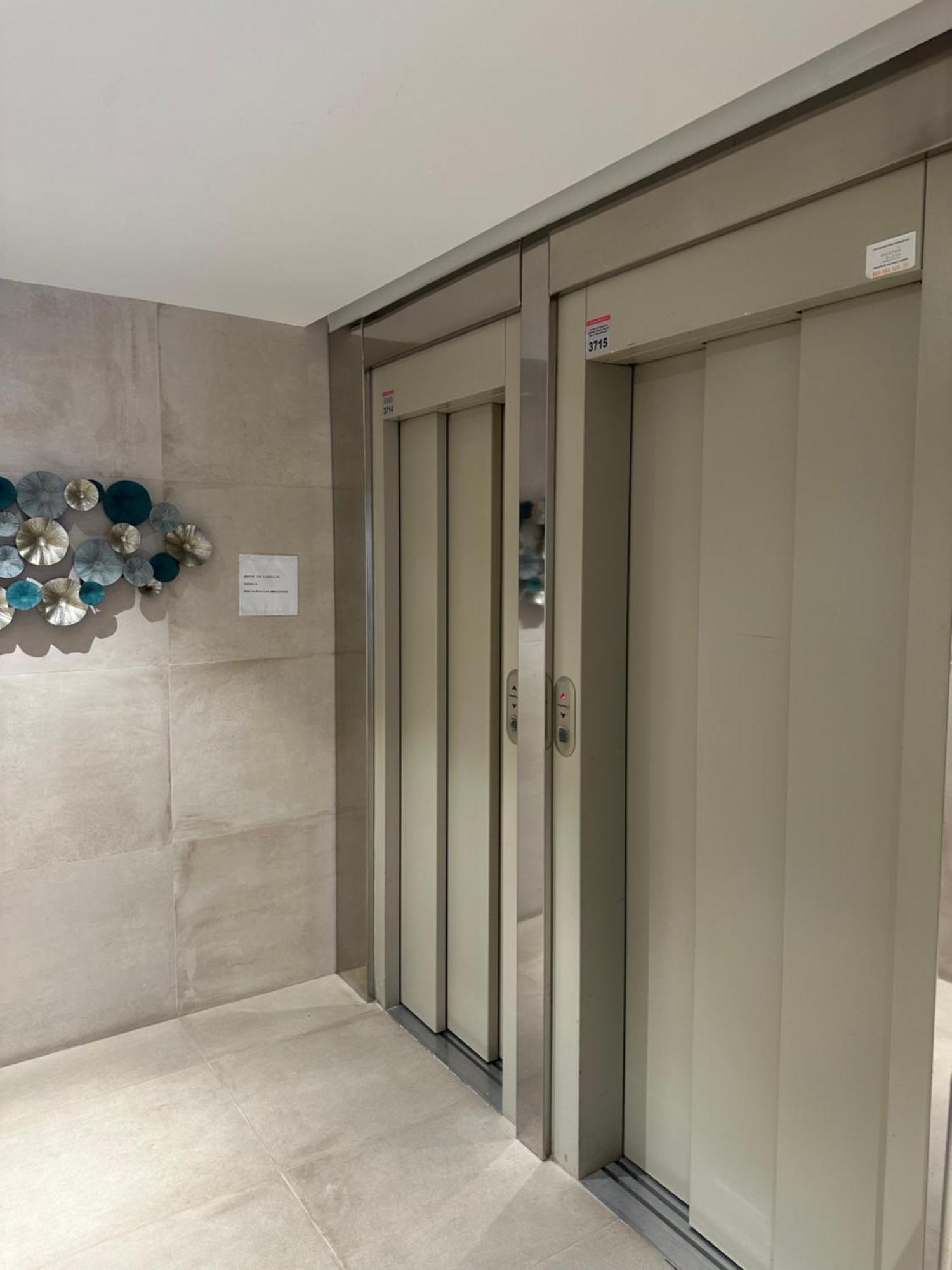 Apartamento Piso En El Corazon De Con Ubicacion Unica *