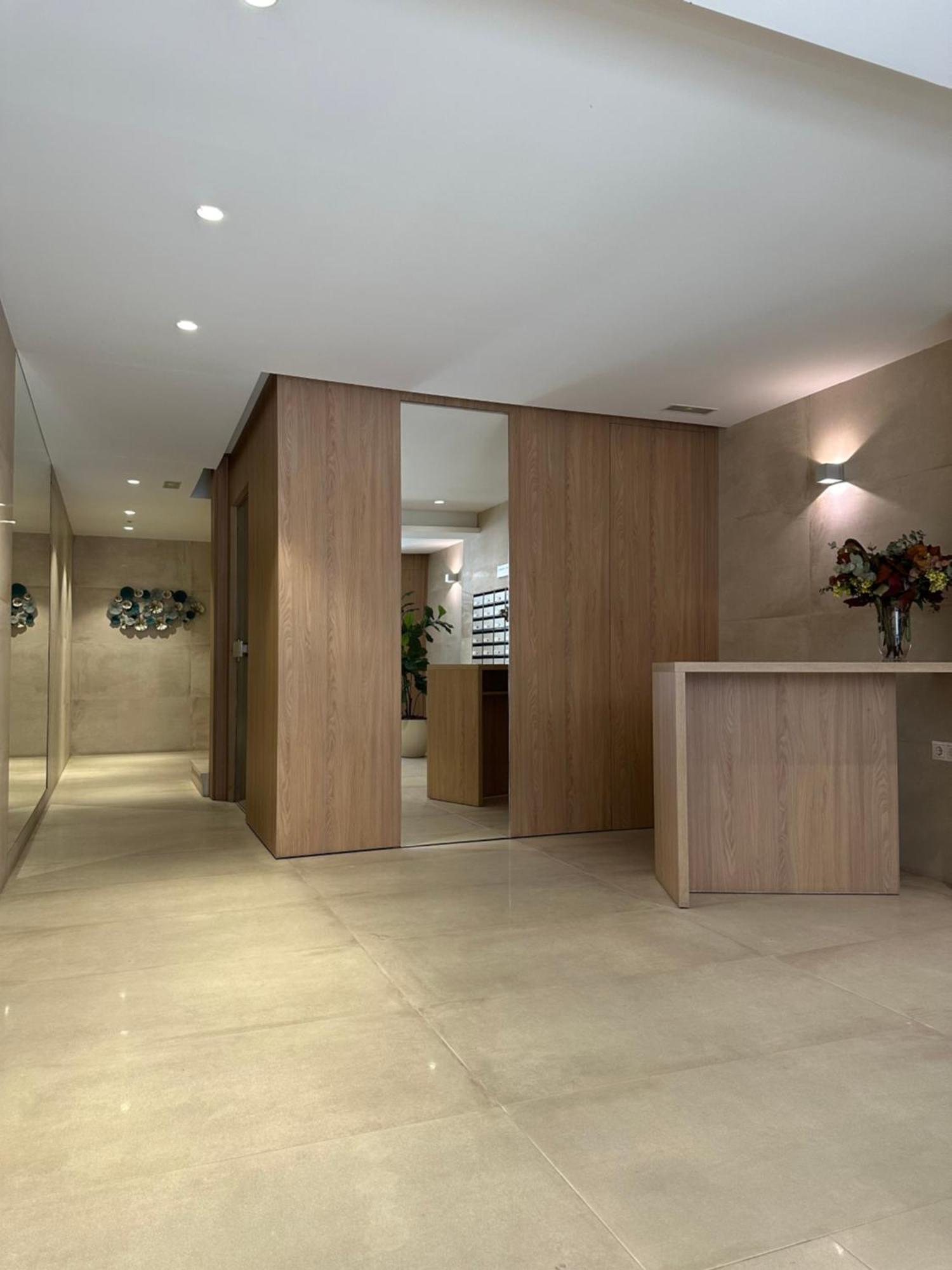 Apartamento Piso En El Corazon De Con Ubicacion Unica *