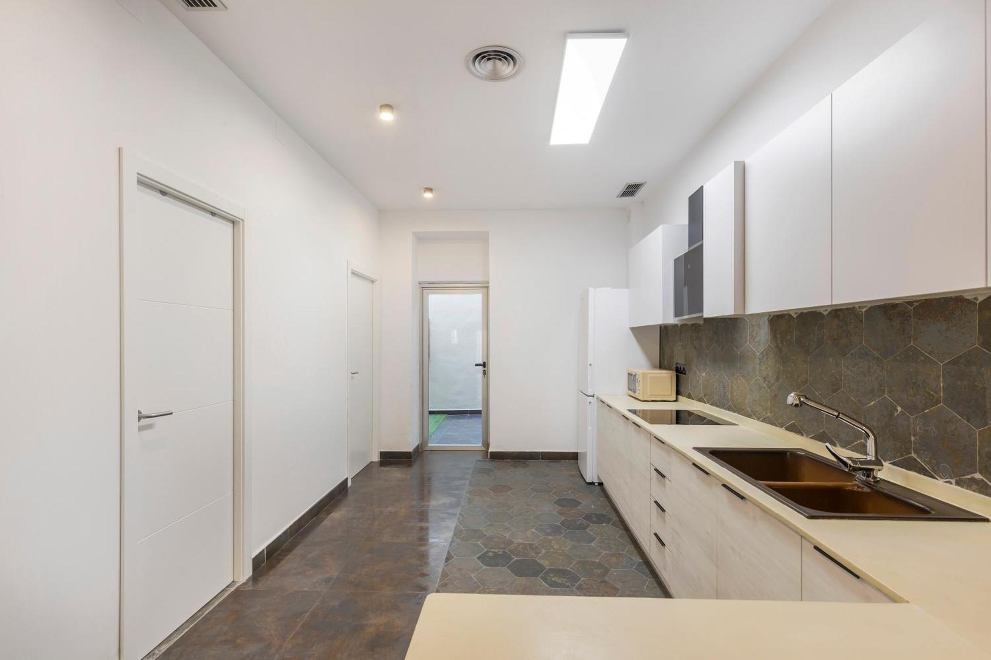 Modern With Patio In Apartamento