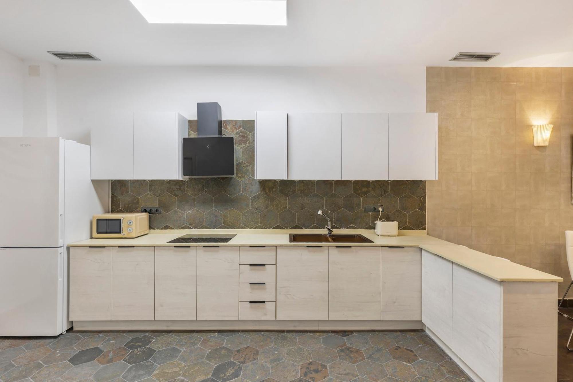 Apartamento Modern With Patio In Alicante