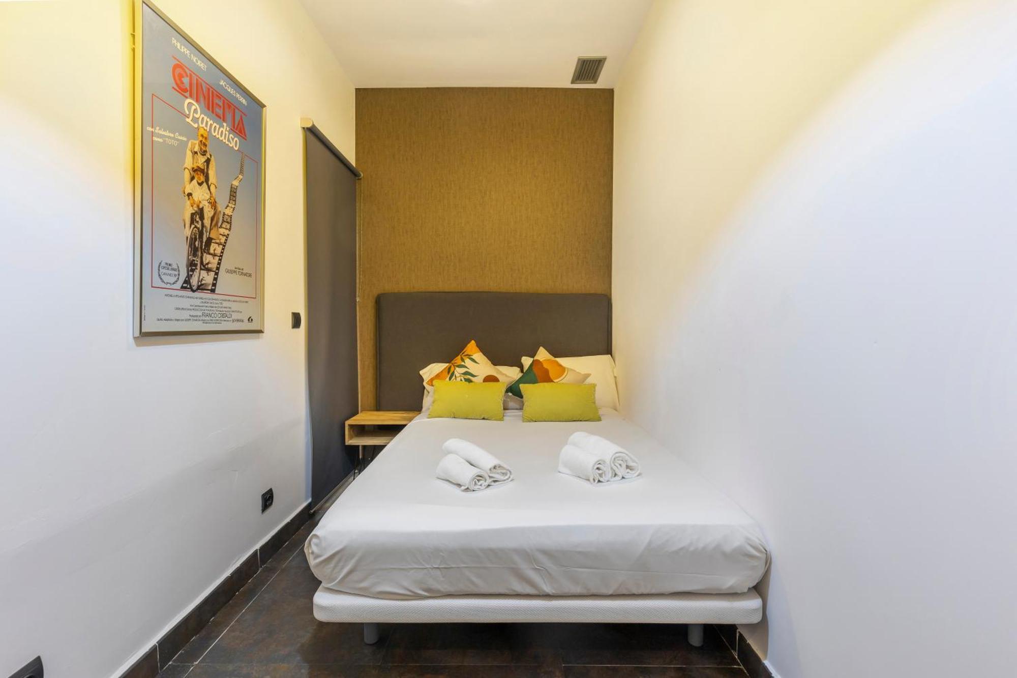 Apartamento Modern With Patio In *