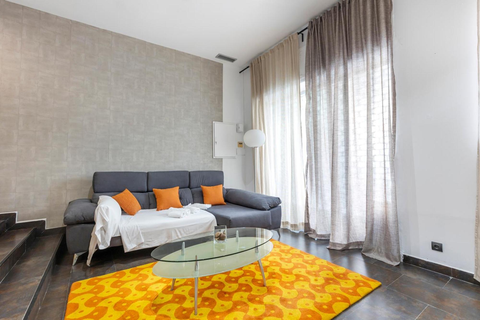 Modern With Patio In Apartamento