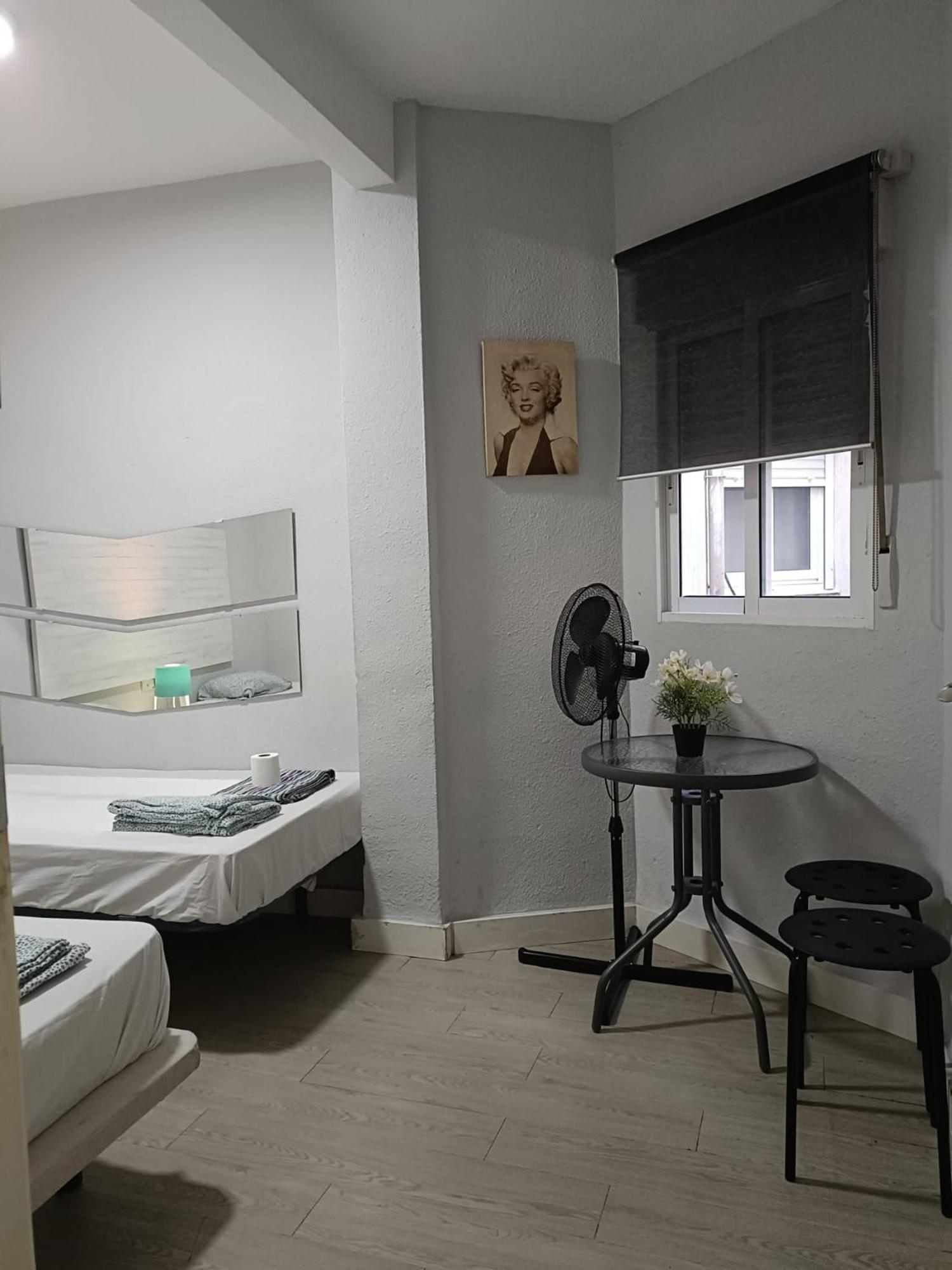38 - Habitacion En Piso Homestay