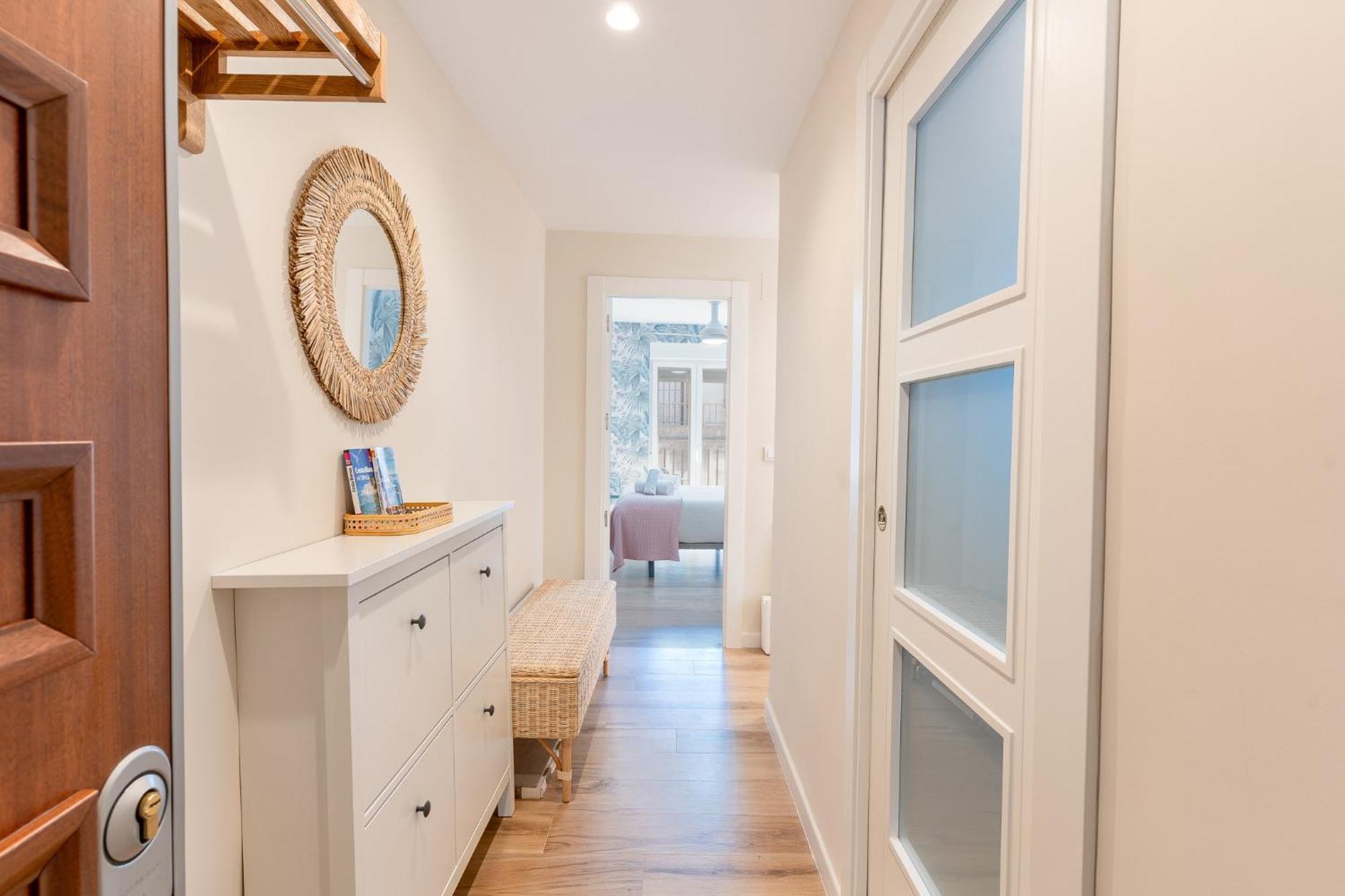Barrio Gem Stylish 2bedroom Oasis In Apartment Alicante