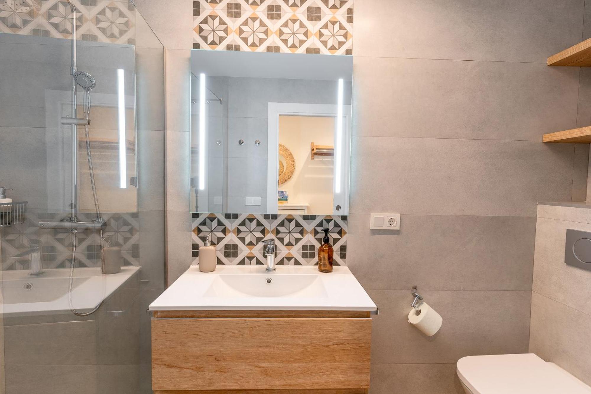 Barrio Gem Stylish 2bedroom Oasis In * Alicante