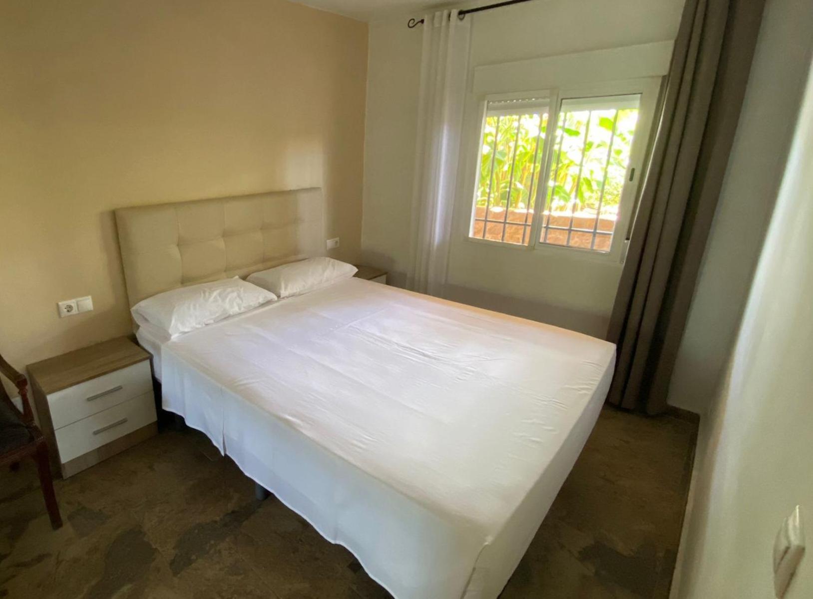 Moderna En Ambiente Rural, Agost Villa *