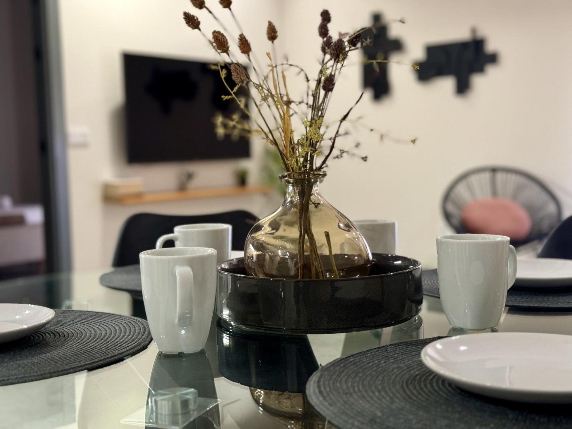 Modern Charm In Barrio Apartamento