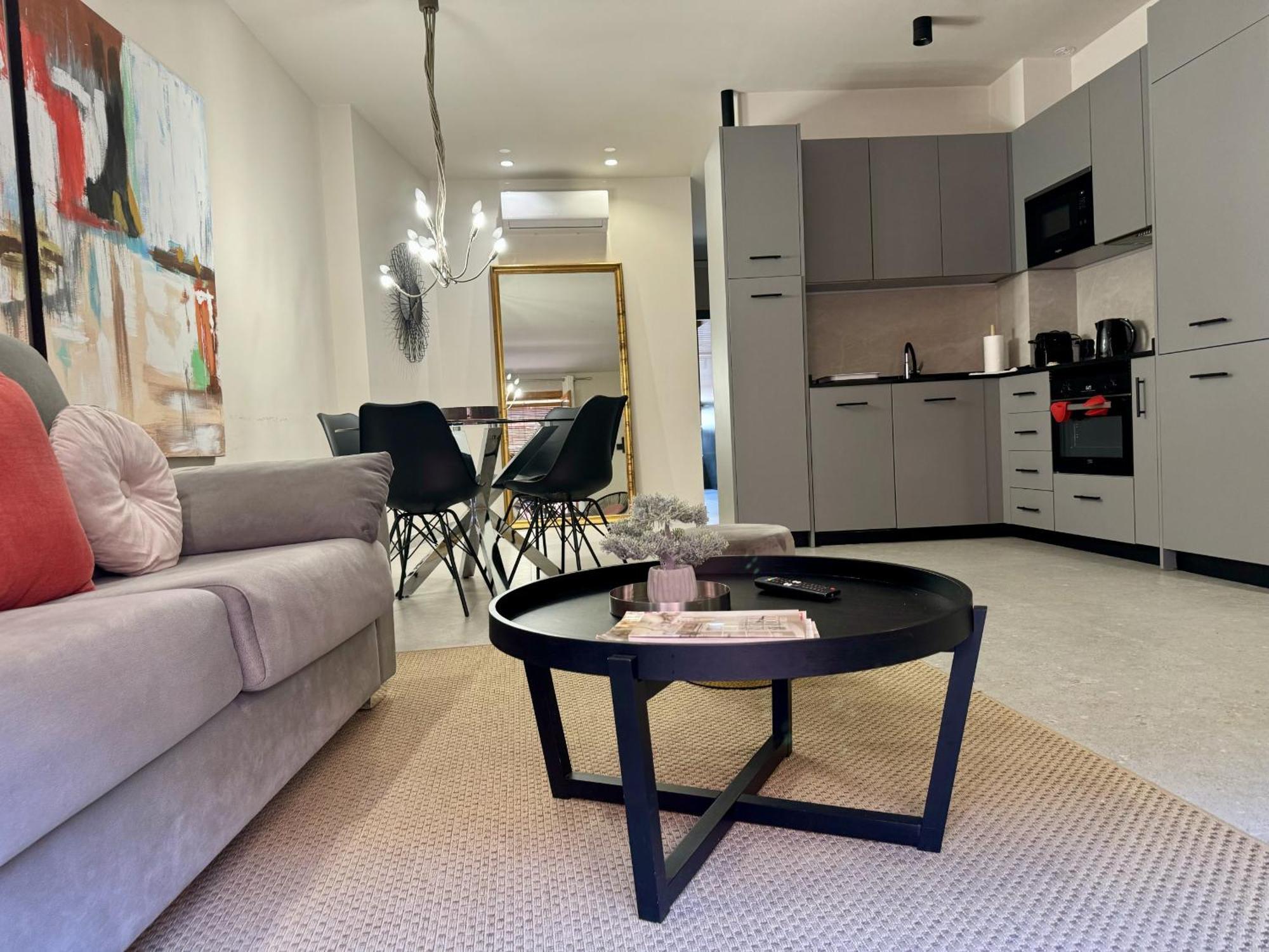 Modern Charm In Barrio Apartamento *