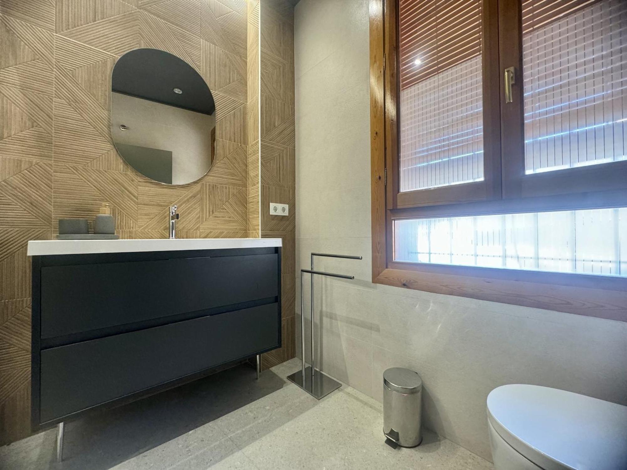 Apartamento Modern Charm In Barrio Alicante