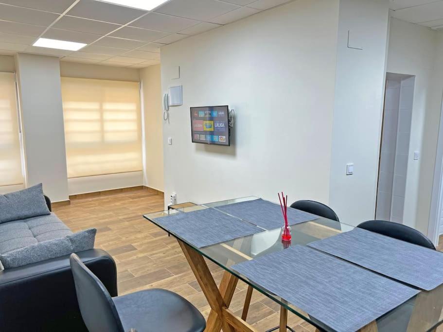 Nuevo, Plaza De Toros, Airc Apartment