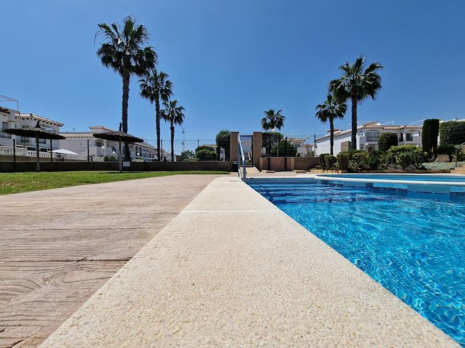 Punta Prima Flat With Private Roof Terrace Apartamento