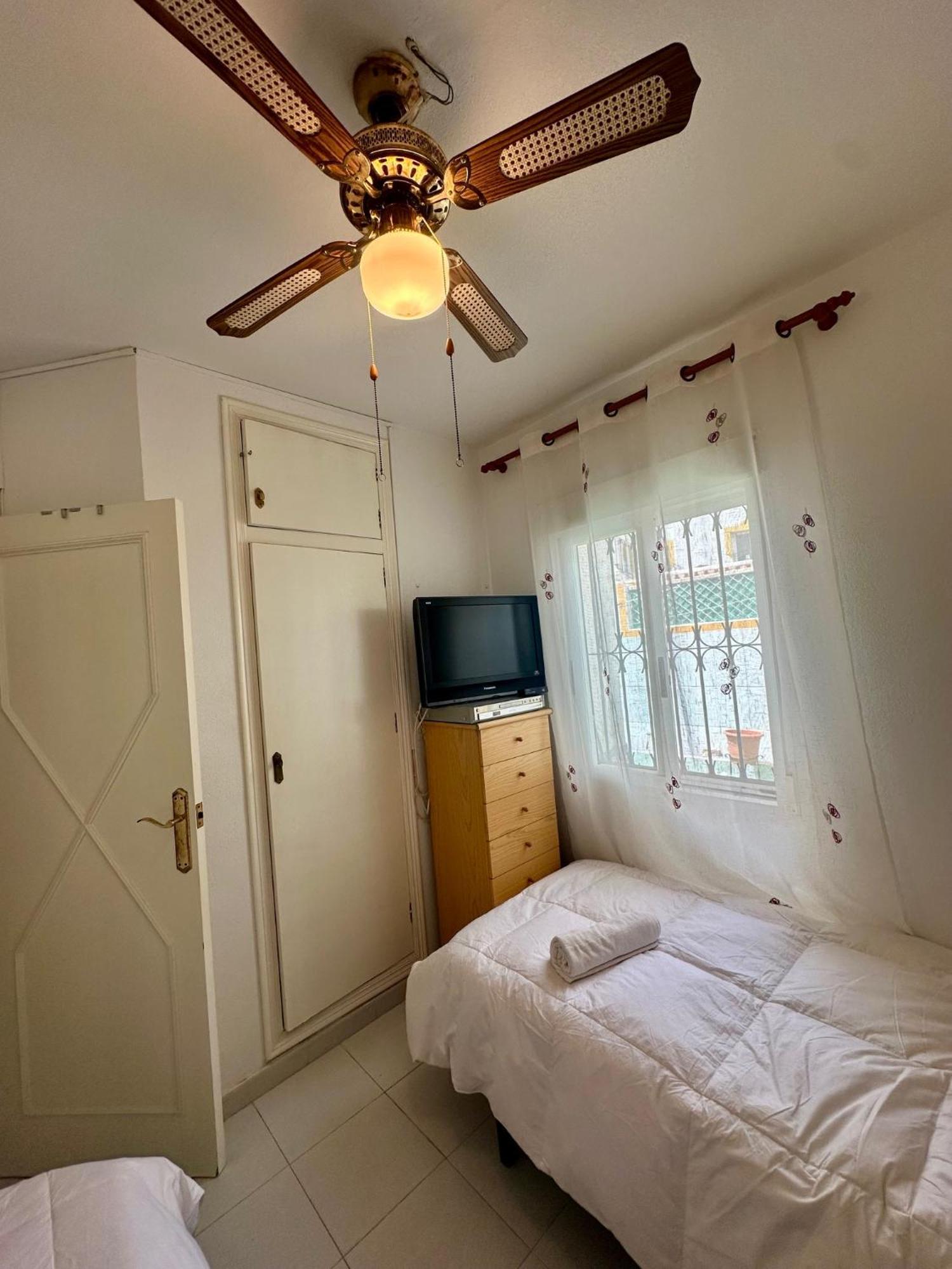 Сasa de vacaciones Torrevieja Rentalholidays Ref 032 *