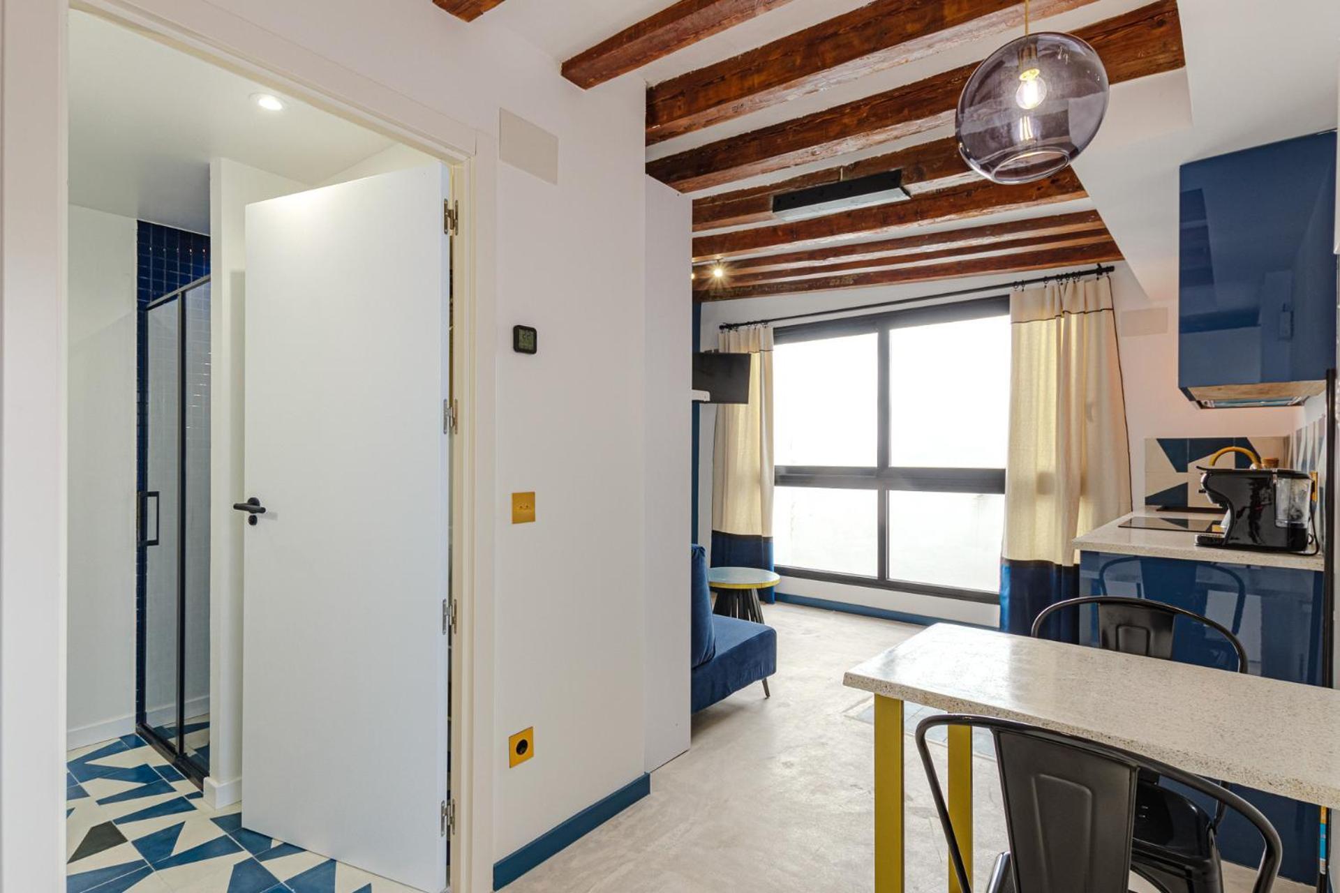 Luxurious In Historic Center Of Apartamento Alicante