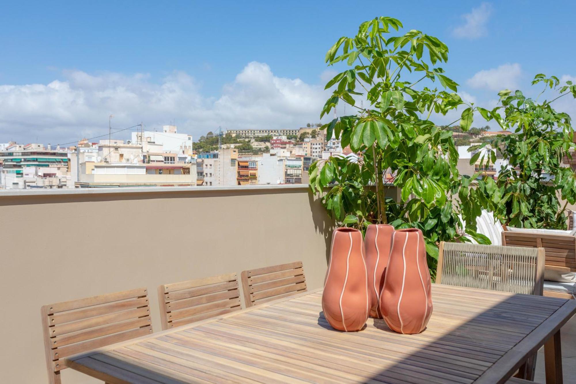 Apartment Reina Victoria El Mercado