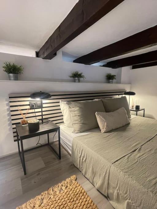 Stylish City-center 2 Bdrms Apartamento