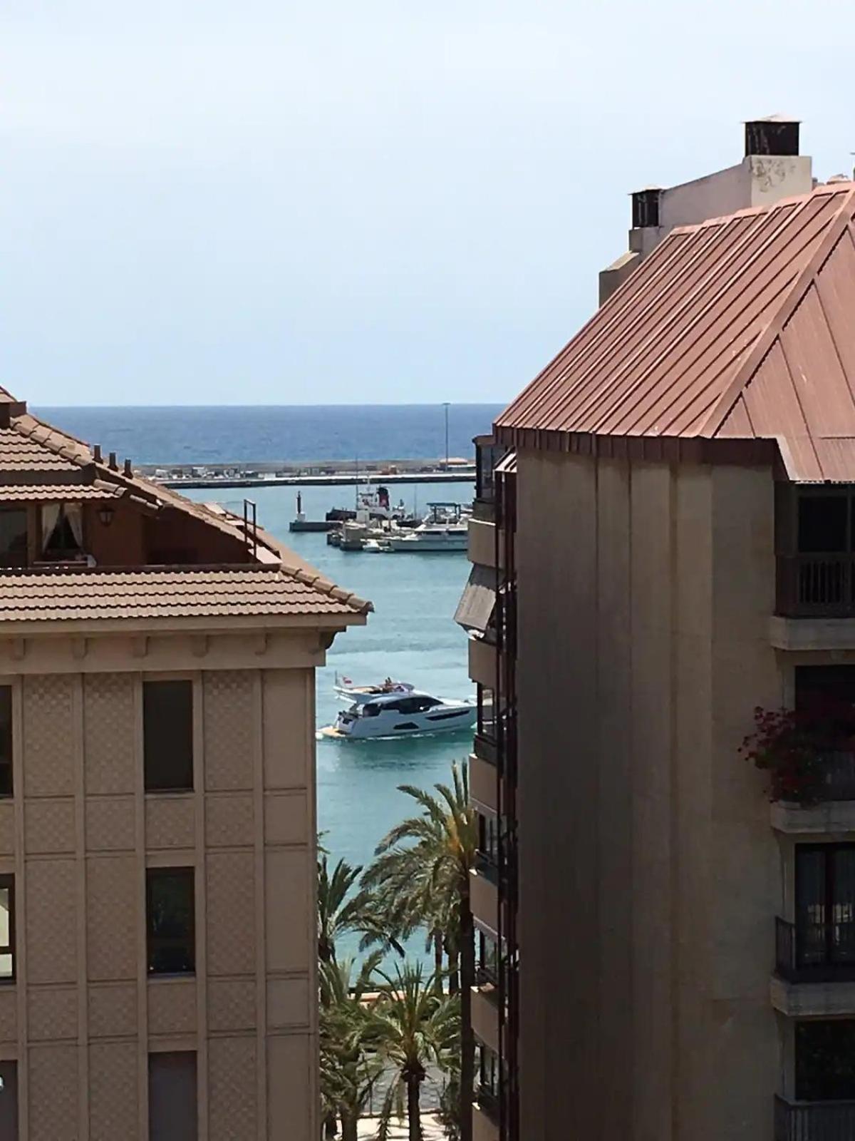 Apartamento Atico Reformado, Luminoso Y Amplio Alicante