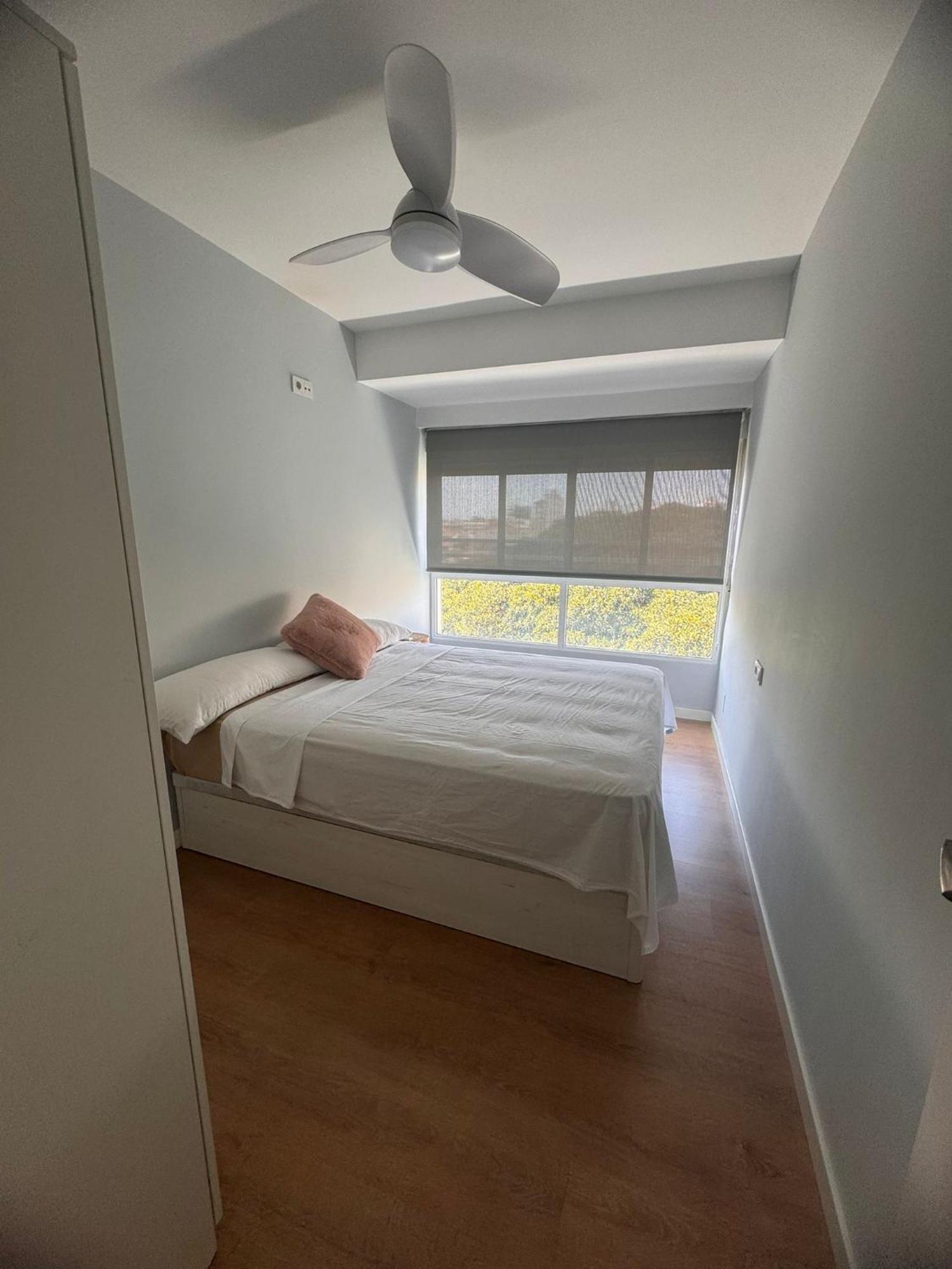 Apartamento Atico Reformado, Luminoso Y Amplio *