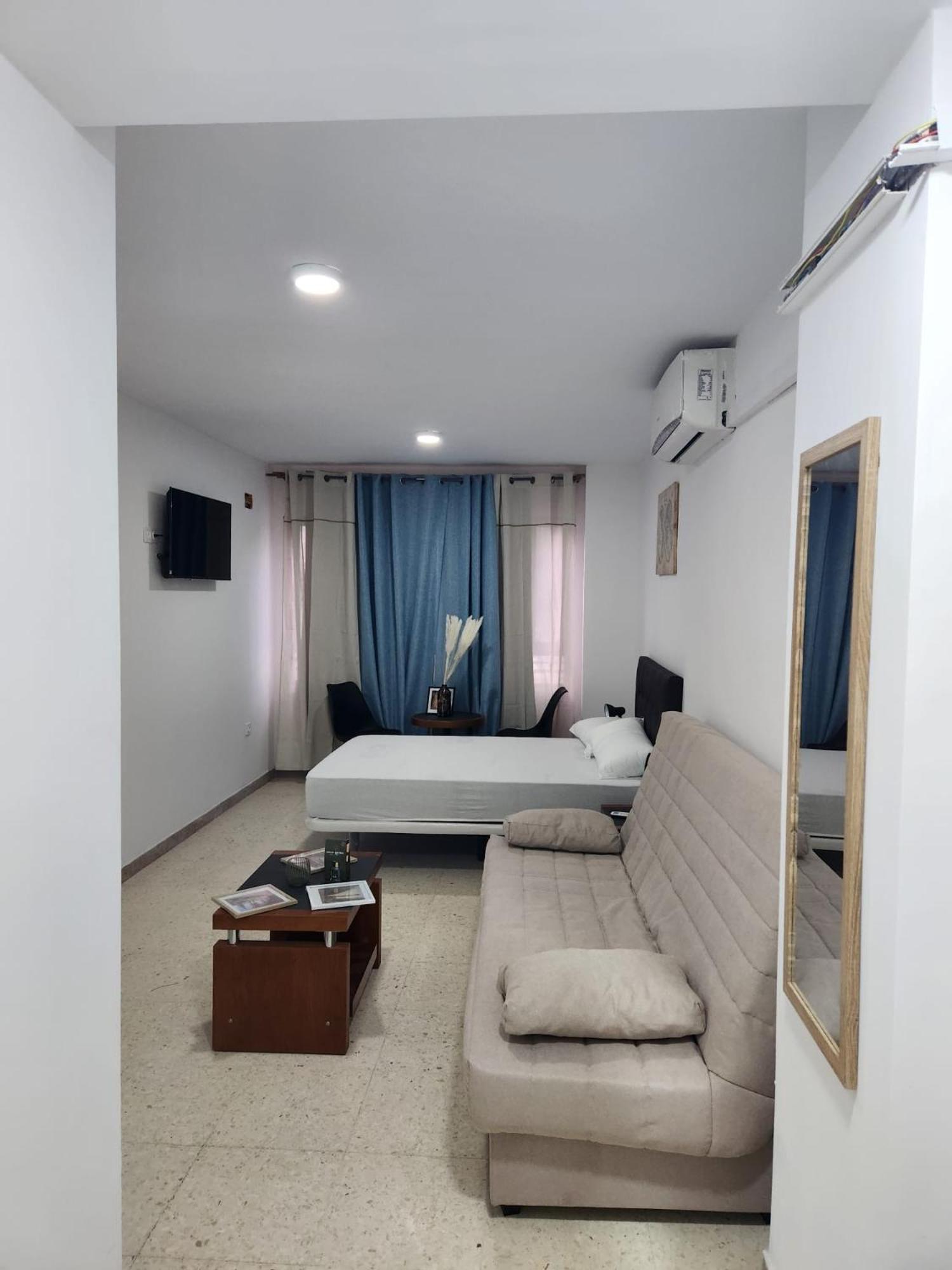 Guest house Costablanca *