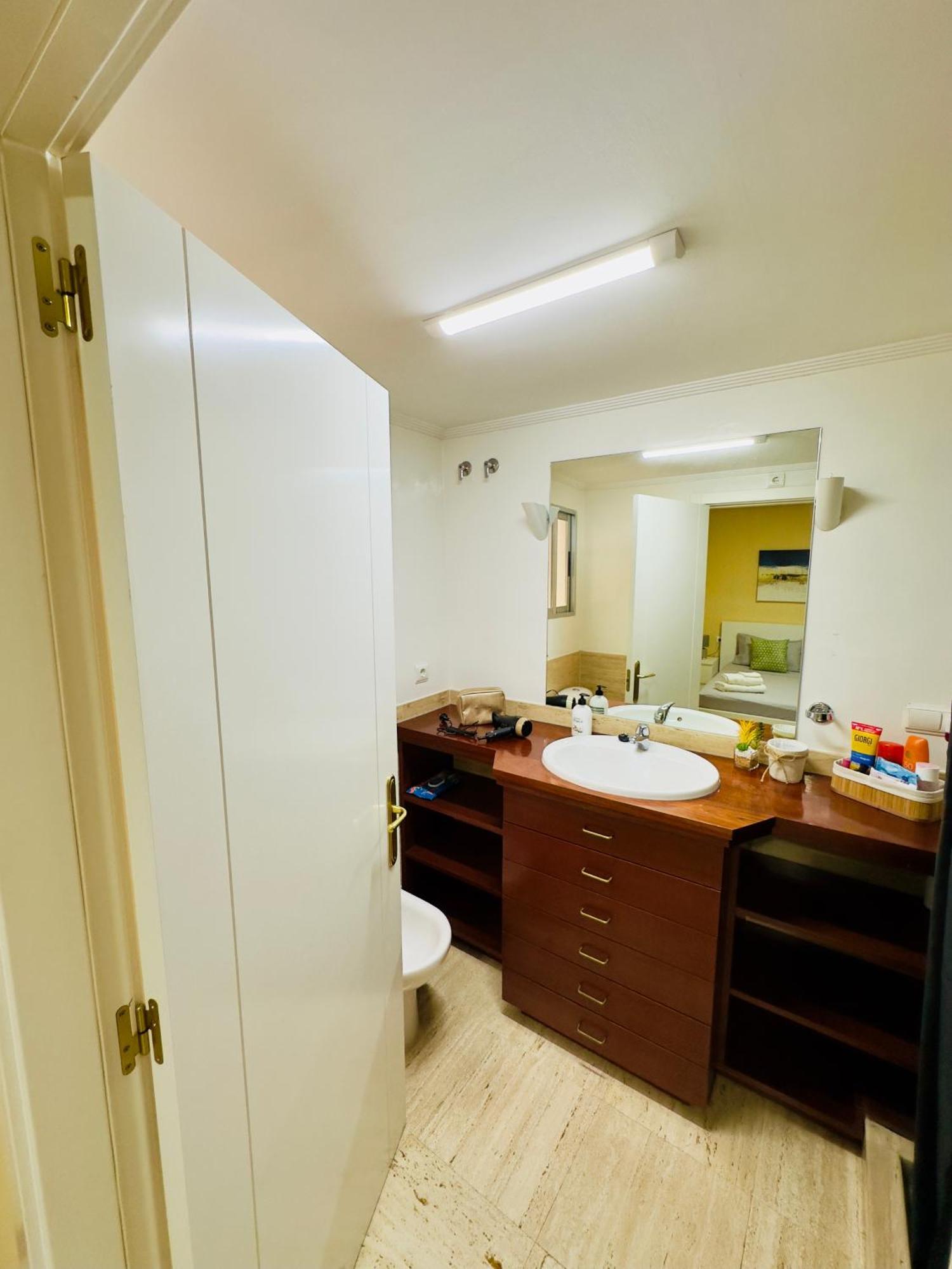 Bano Privado, Tv Y Netflix Habitación en casa particular *