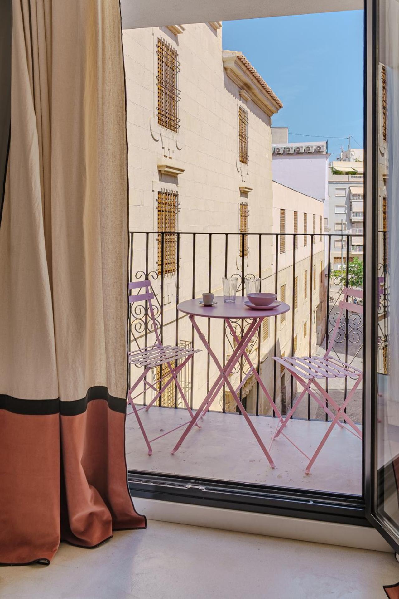With Exceptional Charm In Historic Center Of Apartment