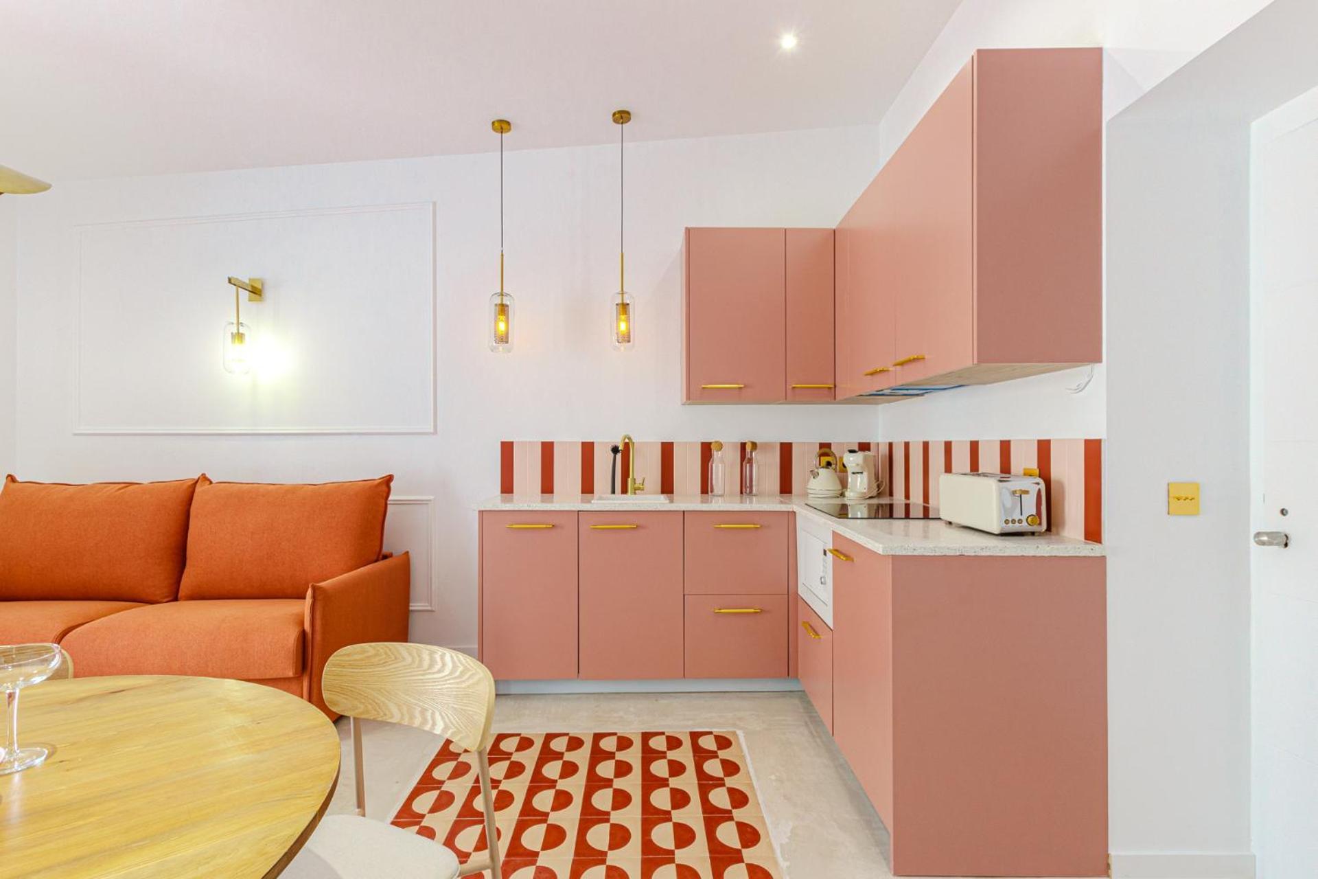 Apartment With Exceptional Charm In Historic Center Of