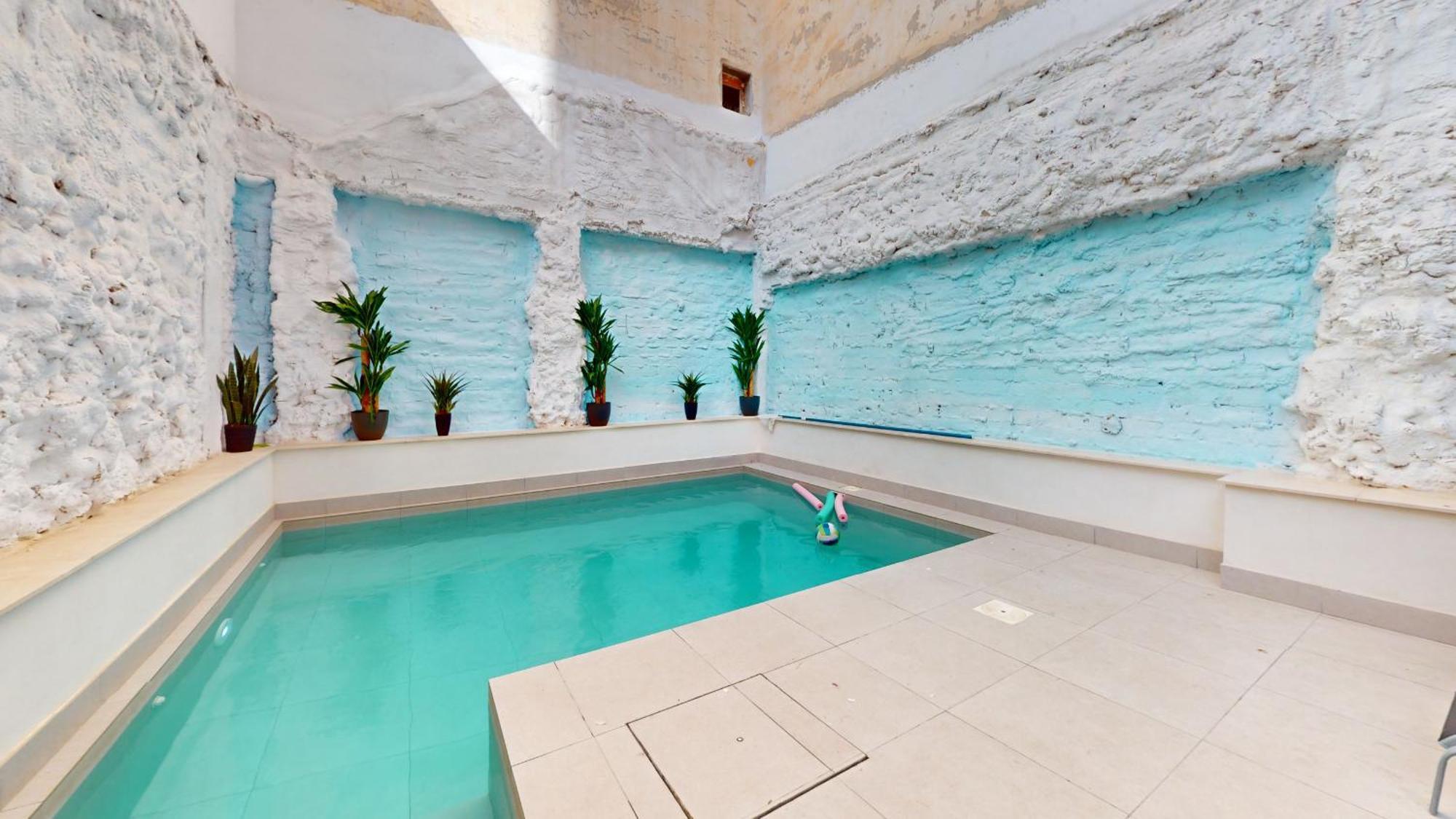 Apartment Colorful Penthouse Center 5a