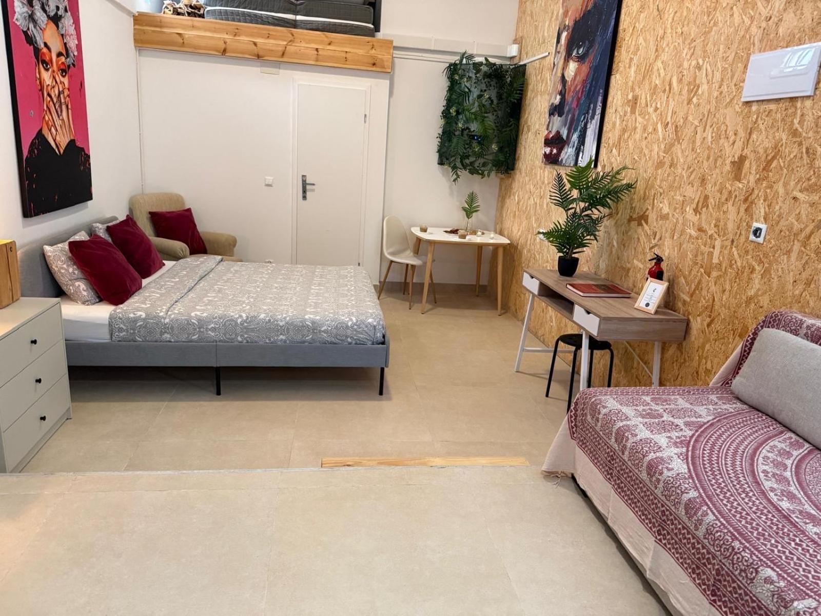 Soho Boho - With Sunny Rooftop Terrace And Fiber Optic Internet Aparthotel