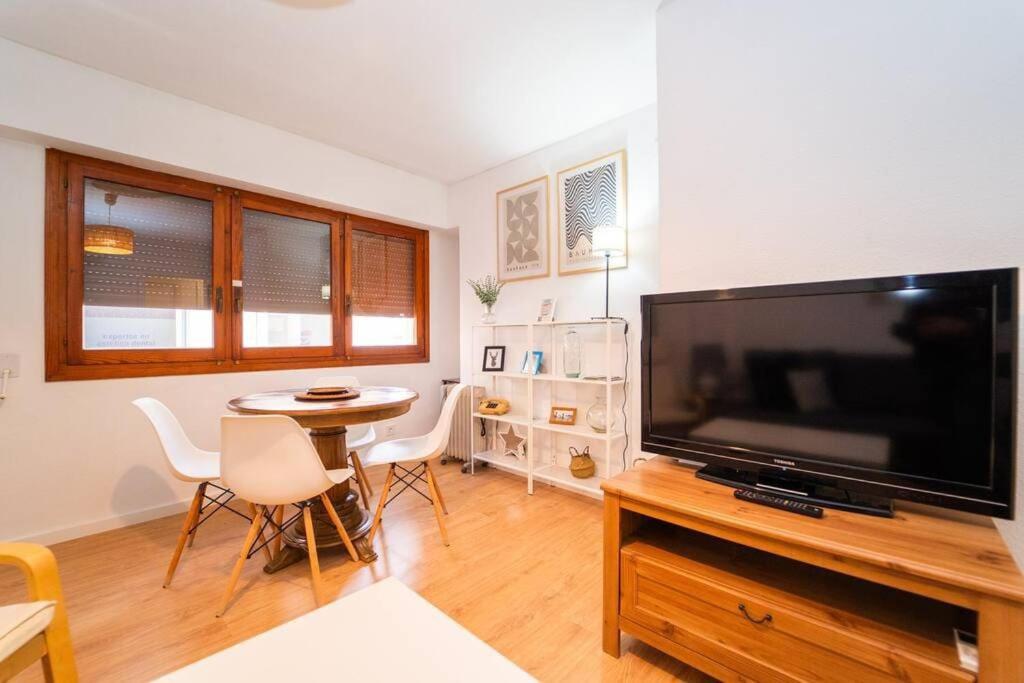 Apartment Authentic Flat Near The
