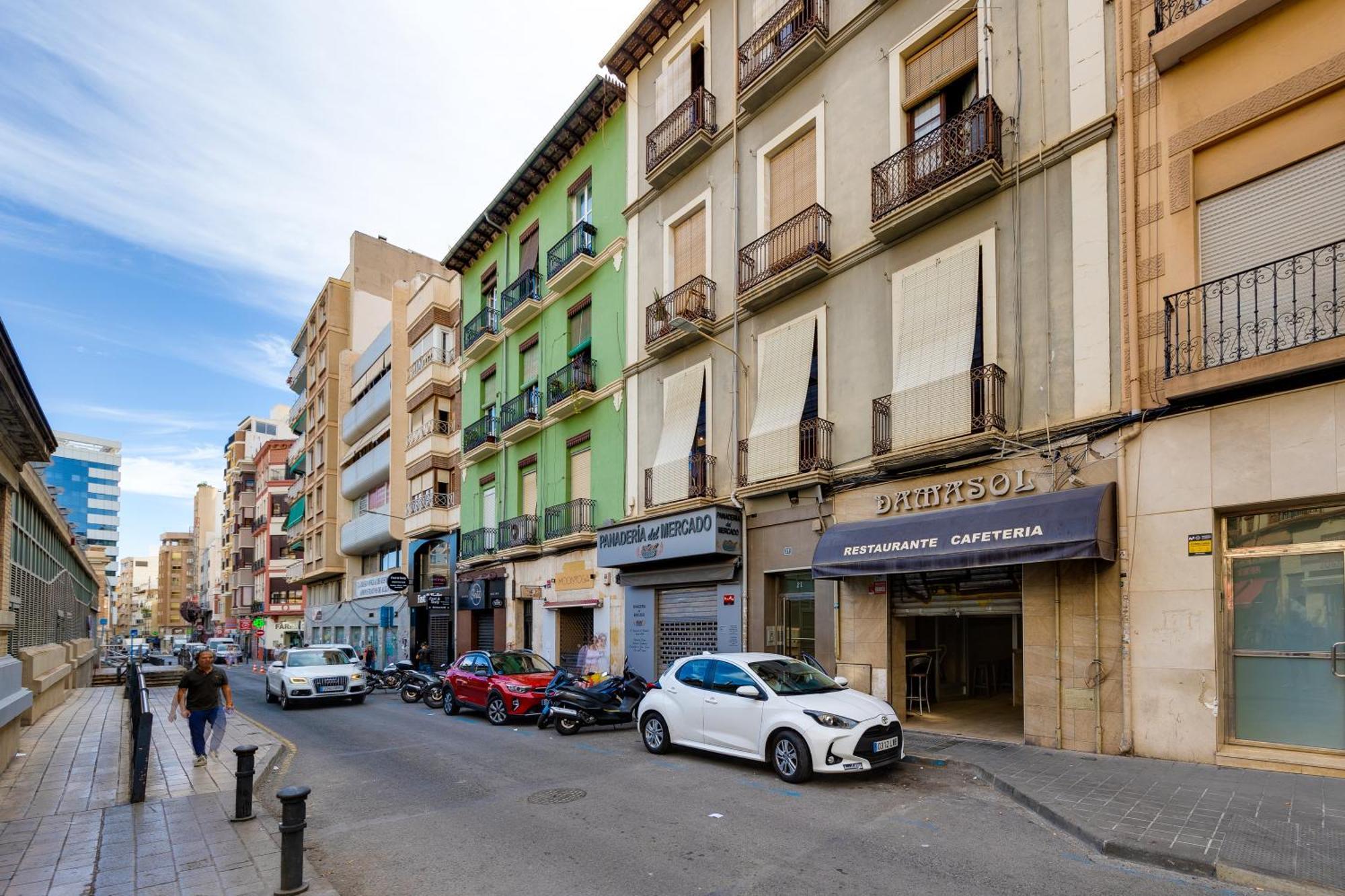 Hb - Luxury Boutique Mercado *