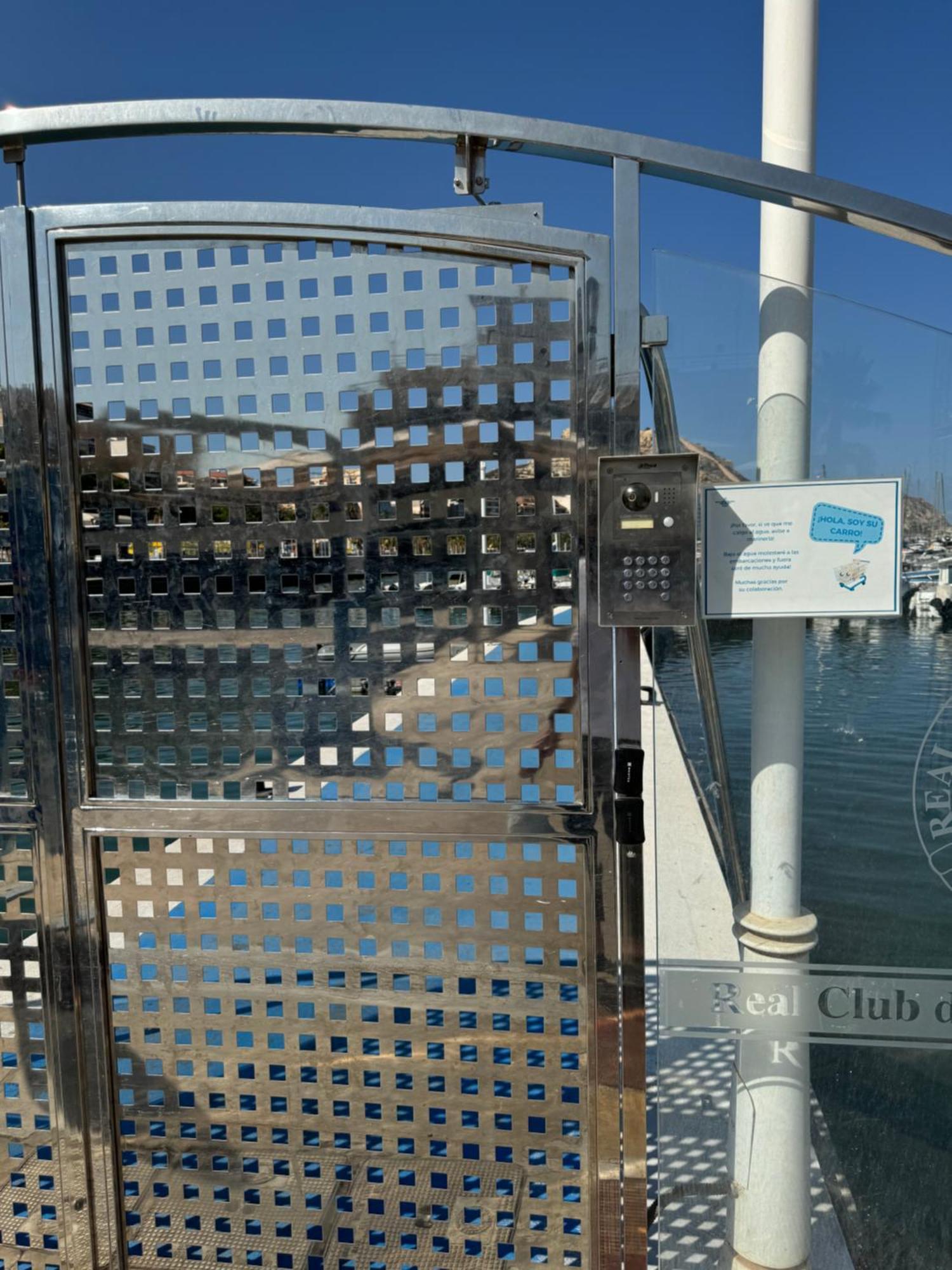Barco Eiroa En Centro, Real Club De Regatas