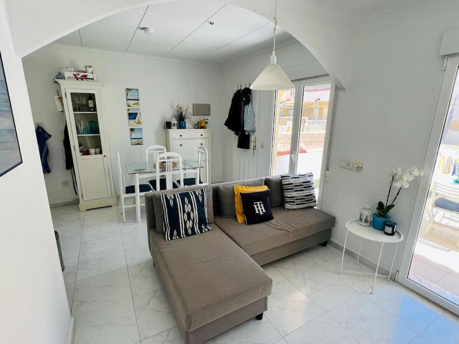 Holiday home Sunny, South-facing & Welcoming *