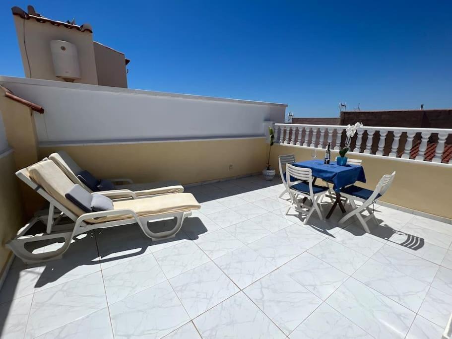 Sunny, South-facing & Welcoming Holiday home Alicante