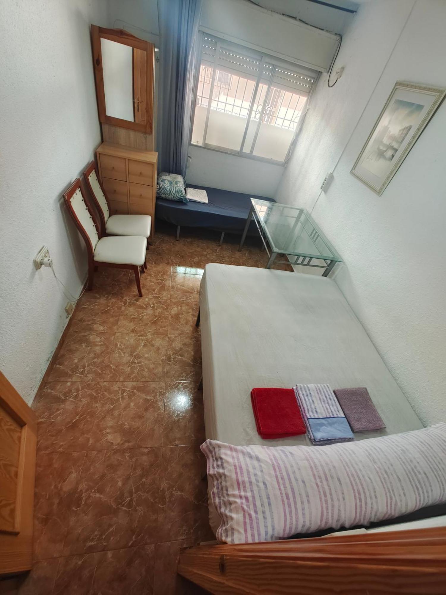La Casa Tranquila Y Limpia Habitación en casa particular
